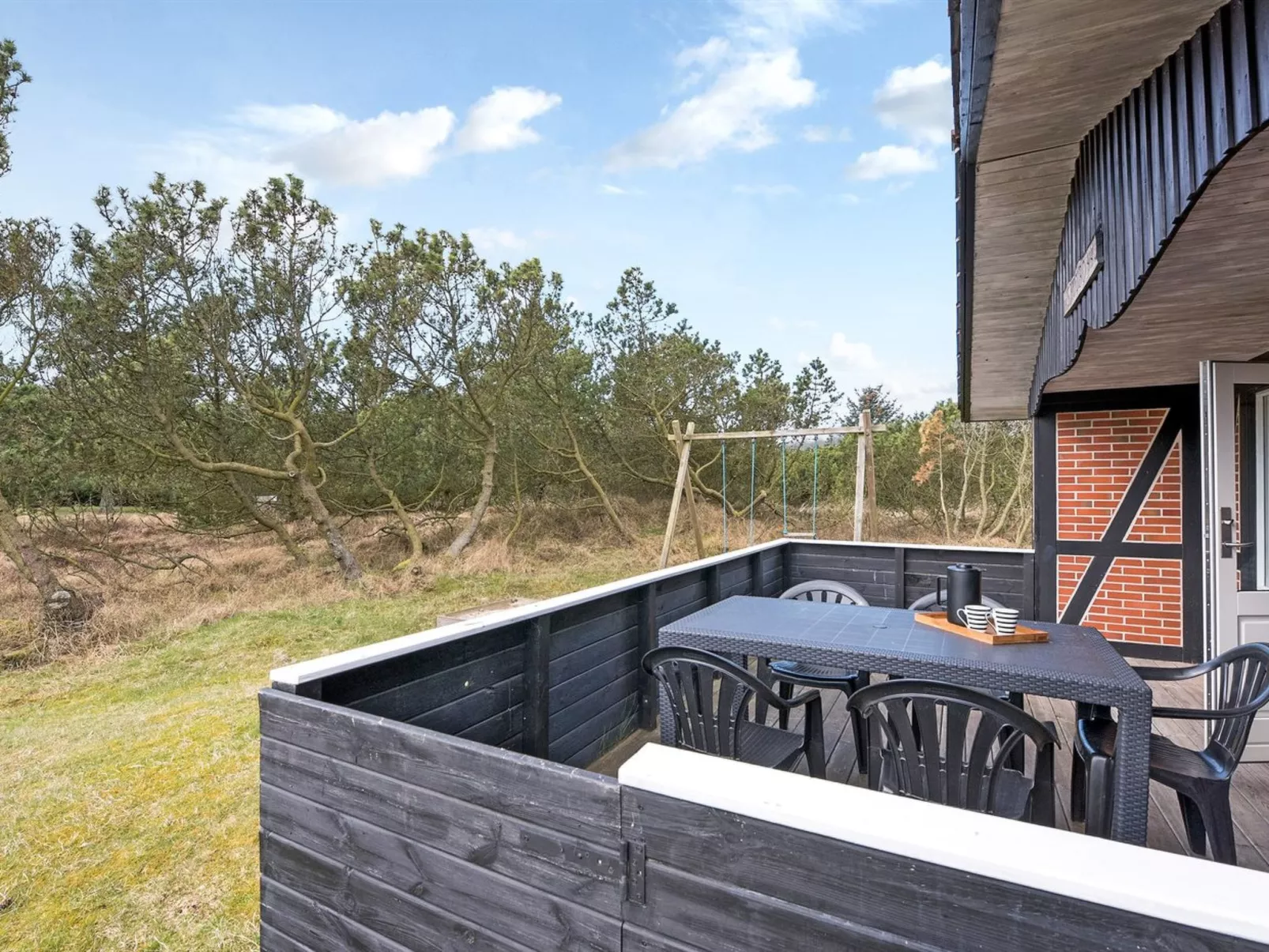 "Alena" - 1km from the sea-Buiten