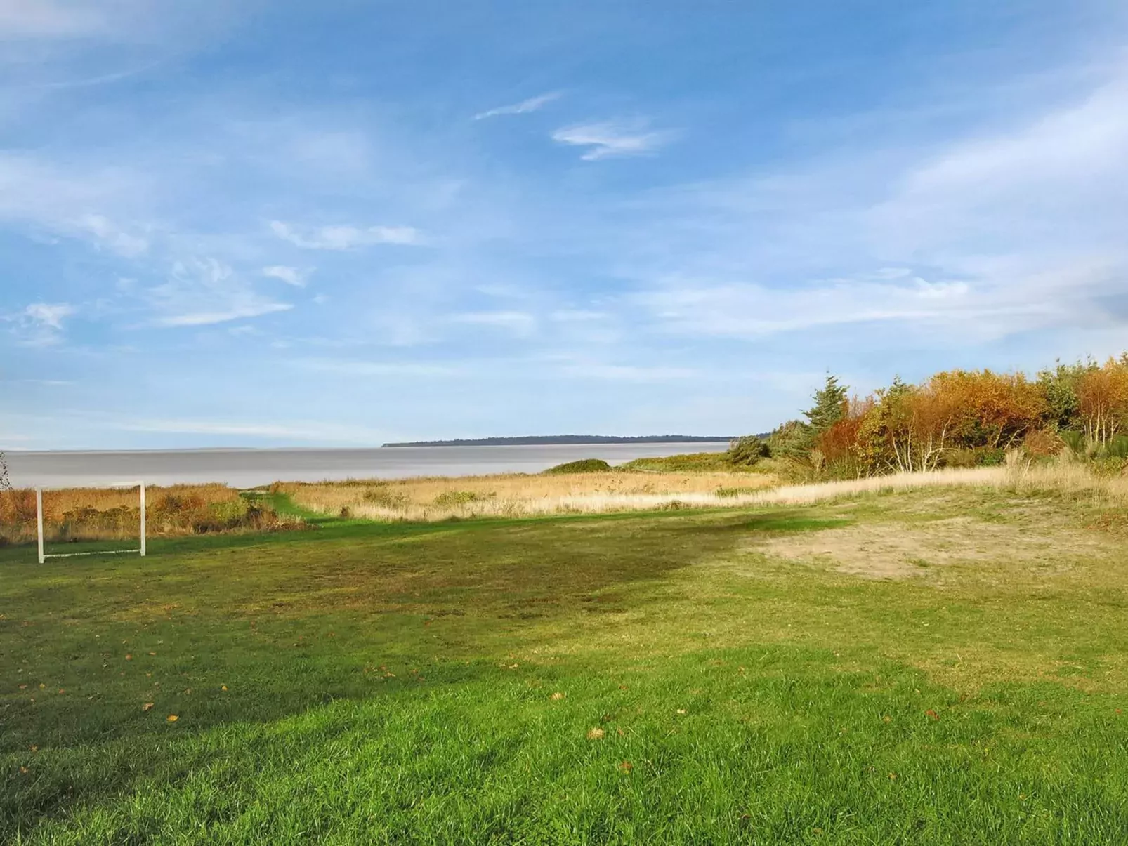 "Elis" - 90m to the inlet-Buiten