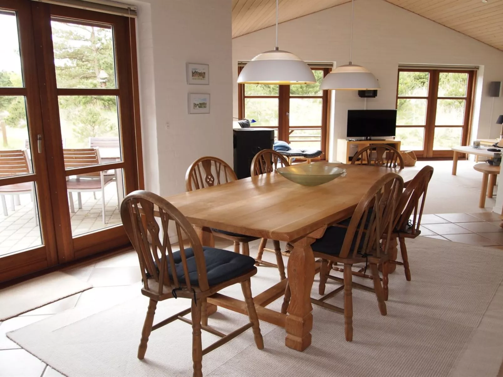 "Thormar" - 1.5km from the sea-Binnen