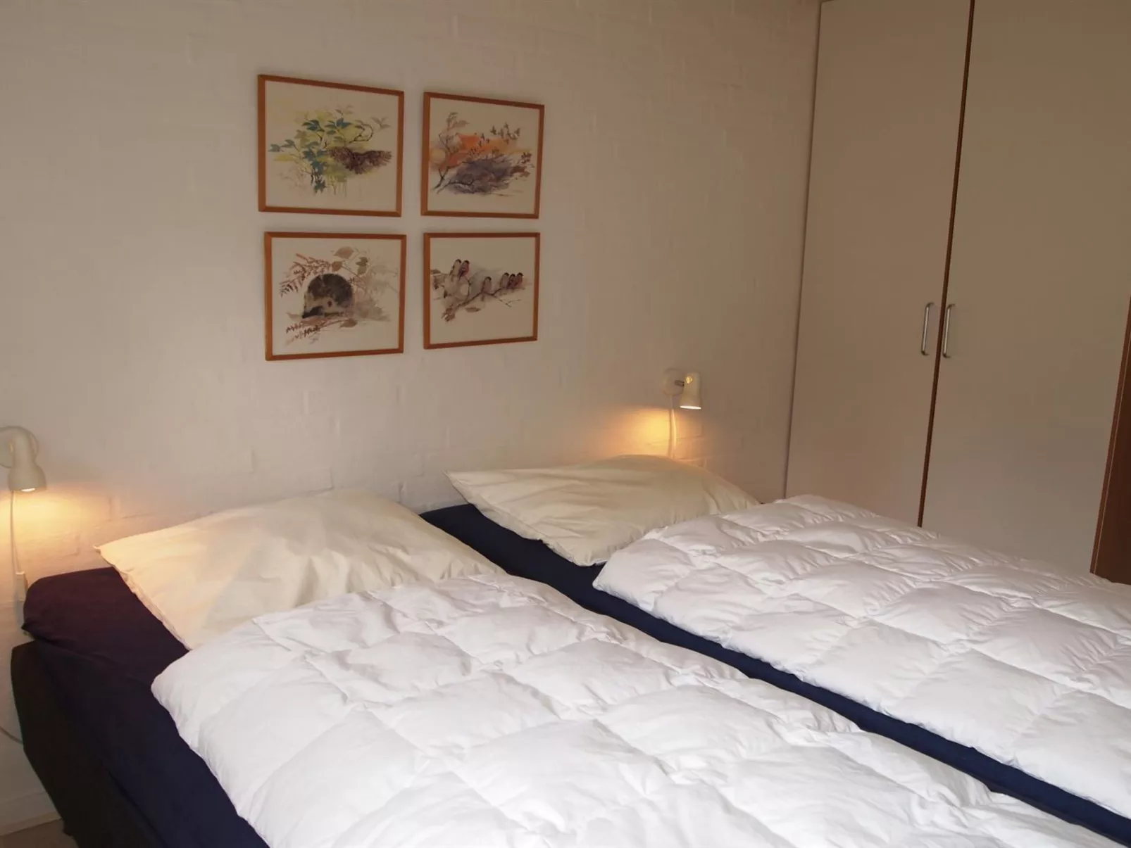 "Thormar" - 1.5km from the sea-Binnen