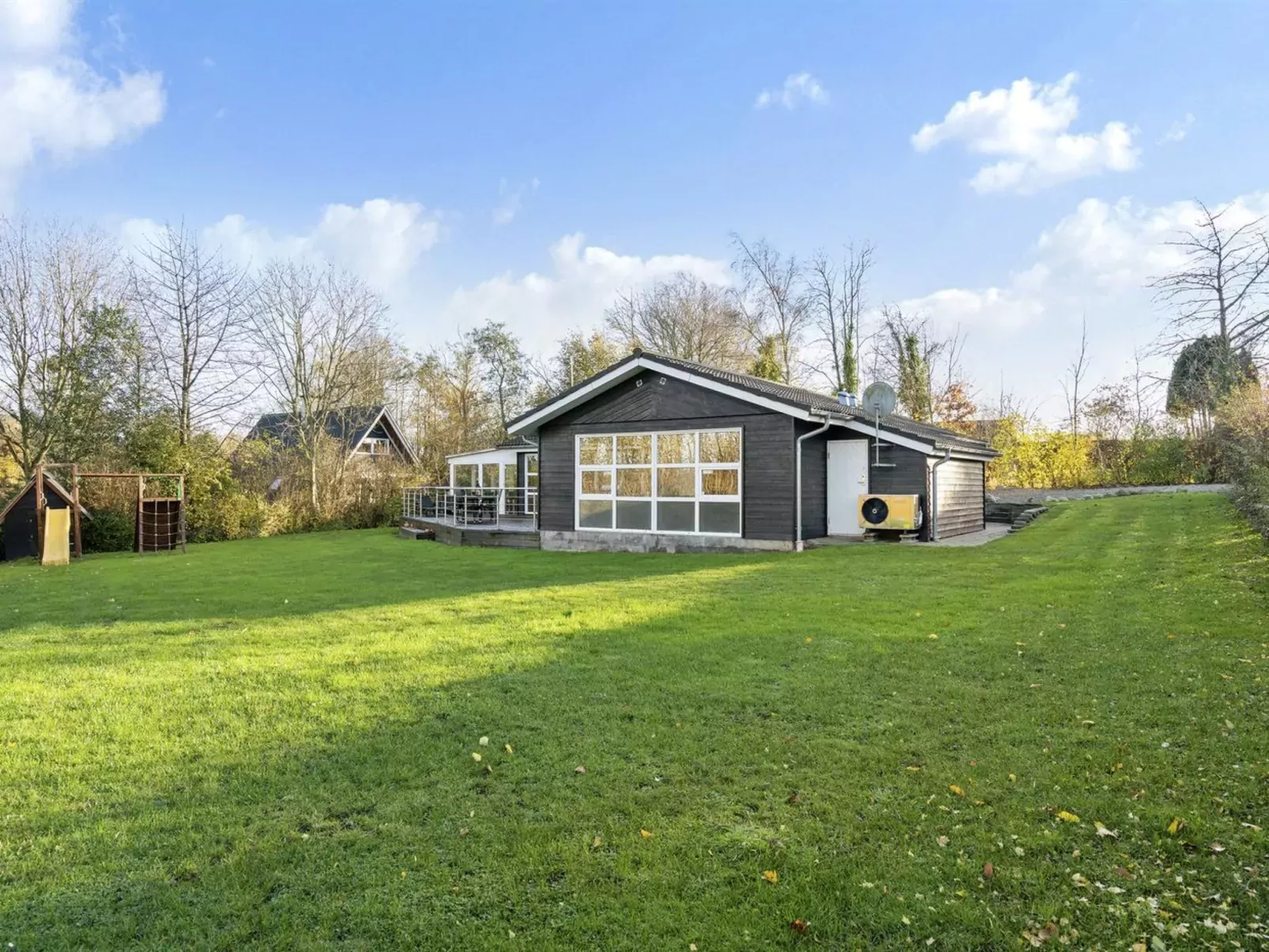 "Peder" - 950m from the sea-Binnen