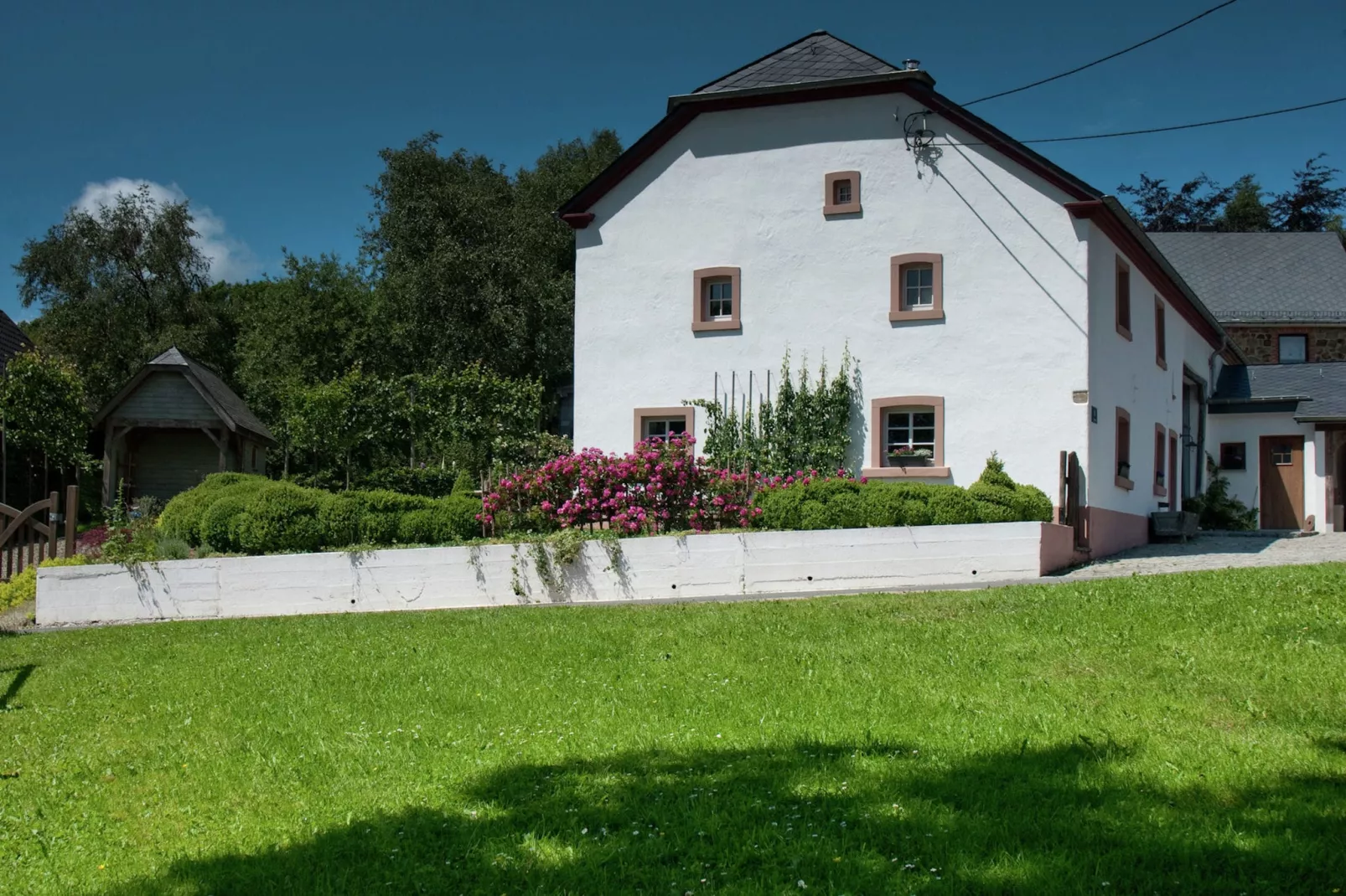 Gastehaus-Buitenkant zomer