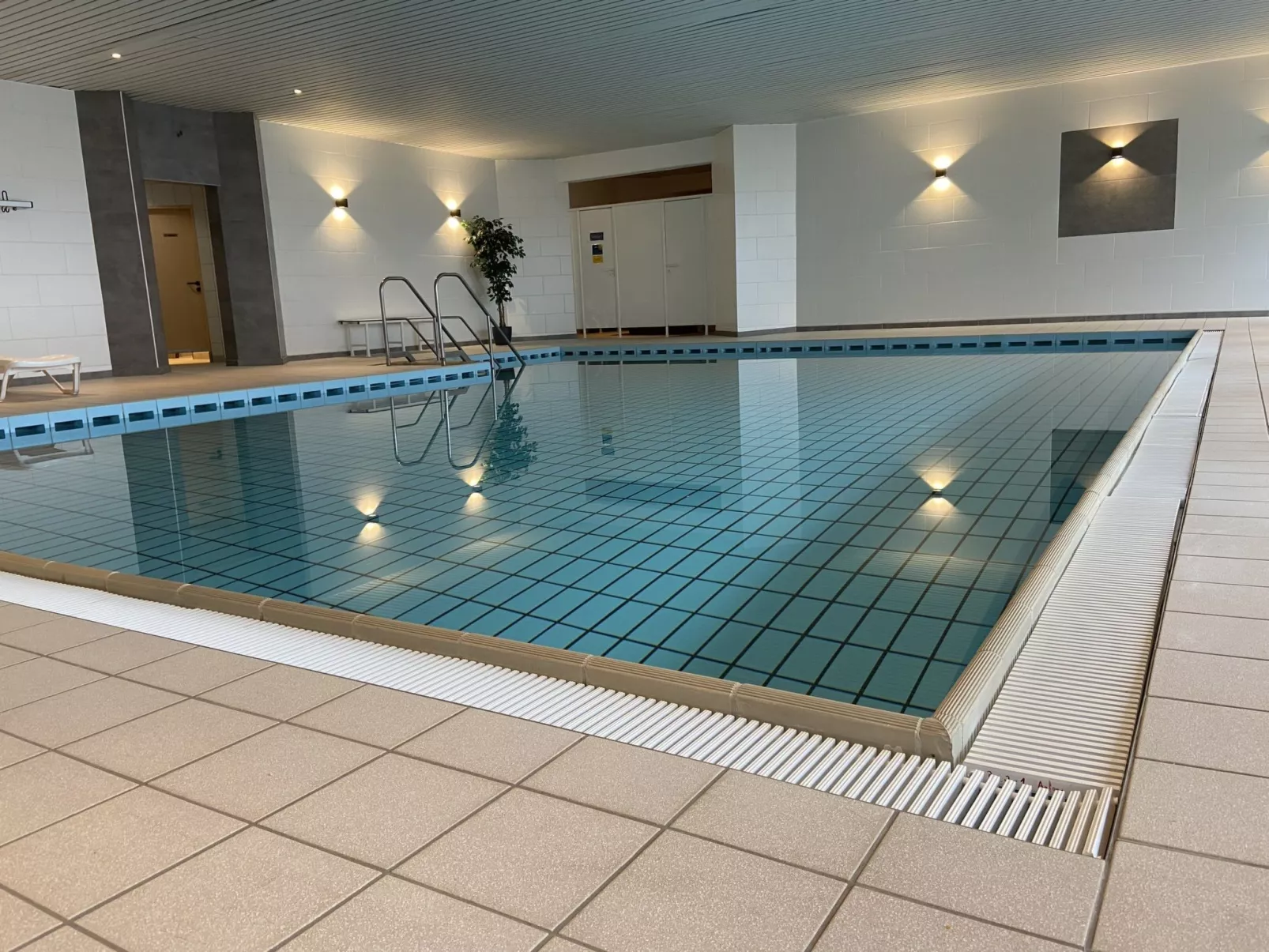 Relax (B907)-Binnen