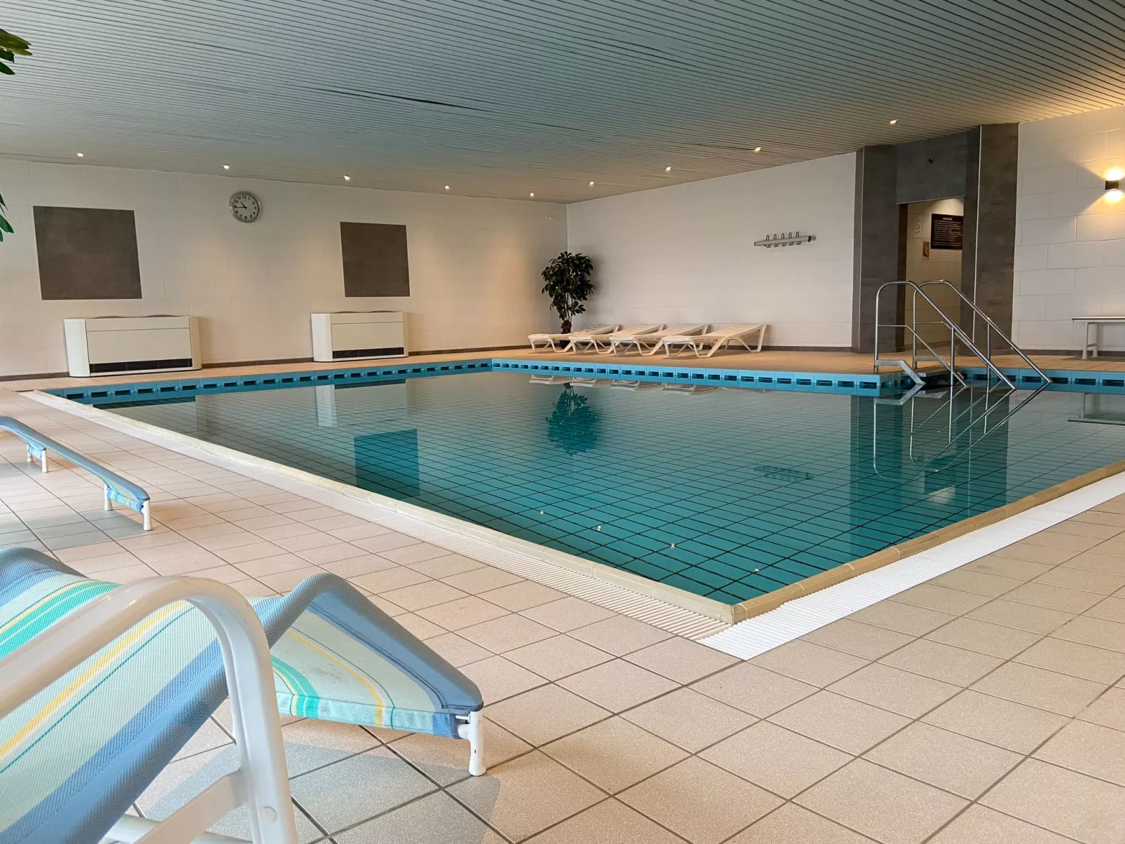 Relax (B907)-Binnen