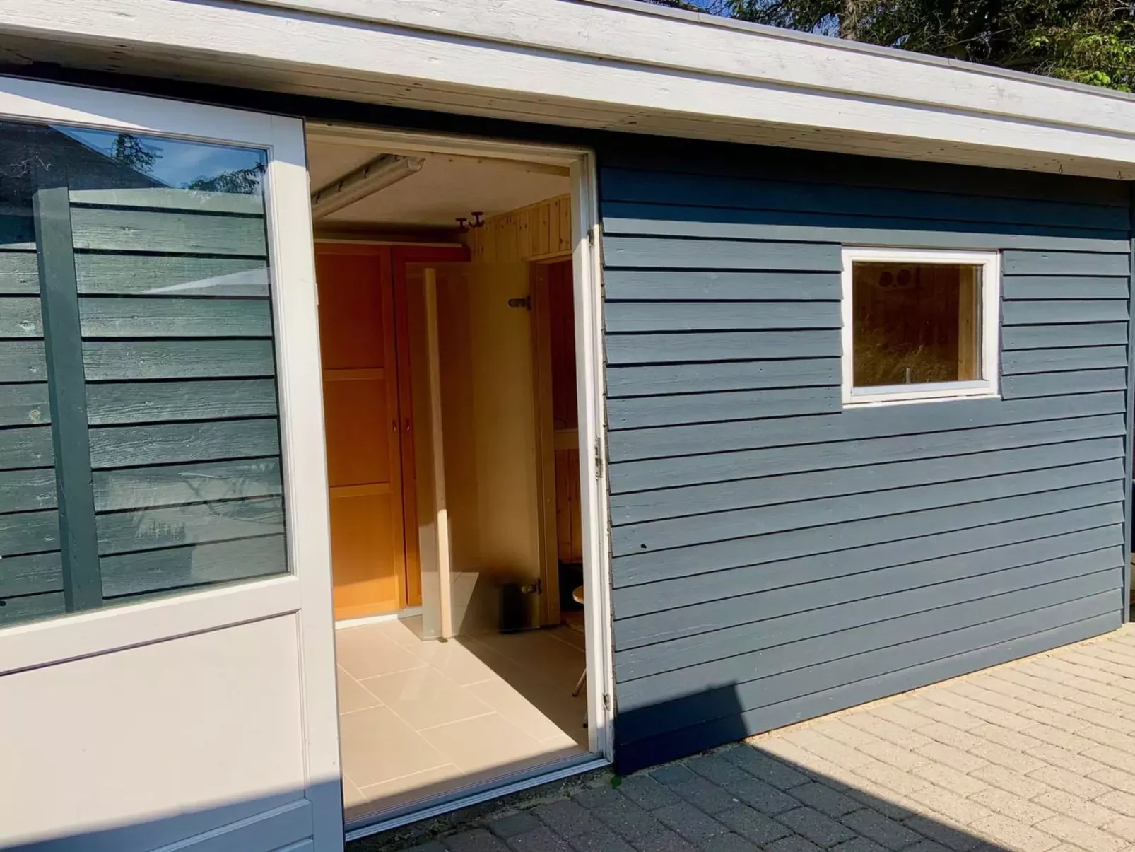 "Gudrid" - 500m from the sea-Buiten