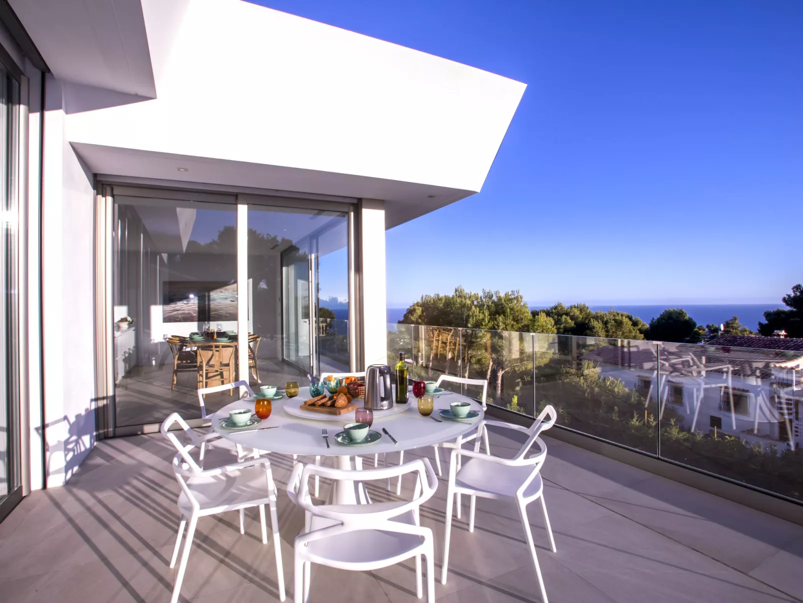Villa Halcon al Mar-Binnen