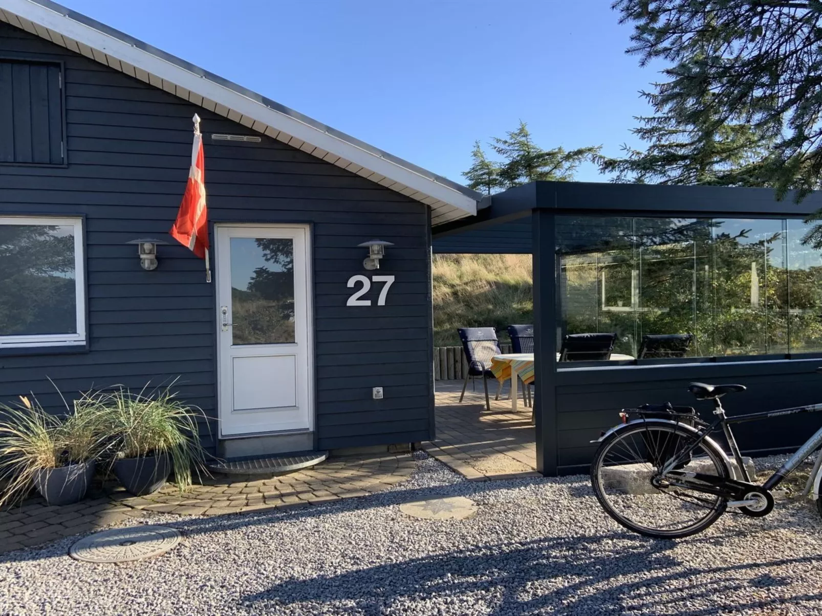 "Gudrid" - 500m from the sea-Buiten