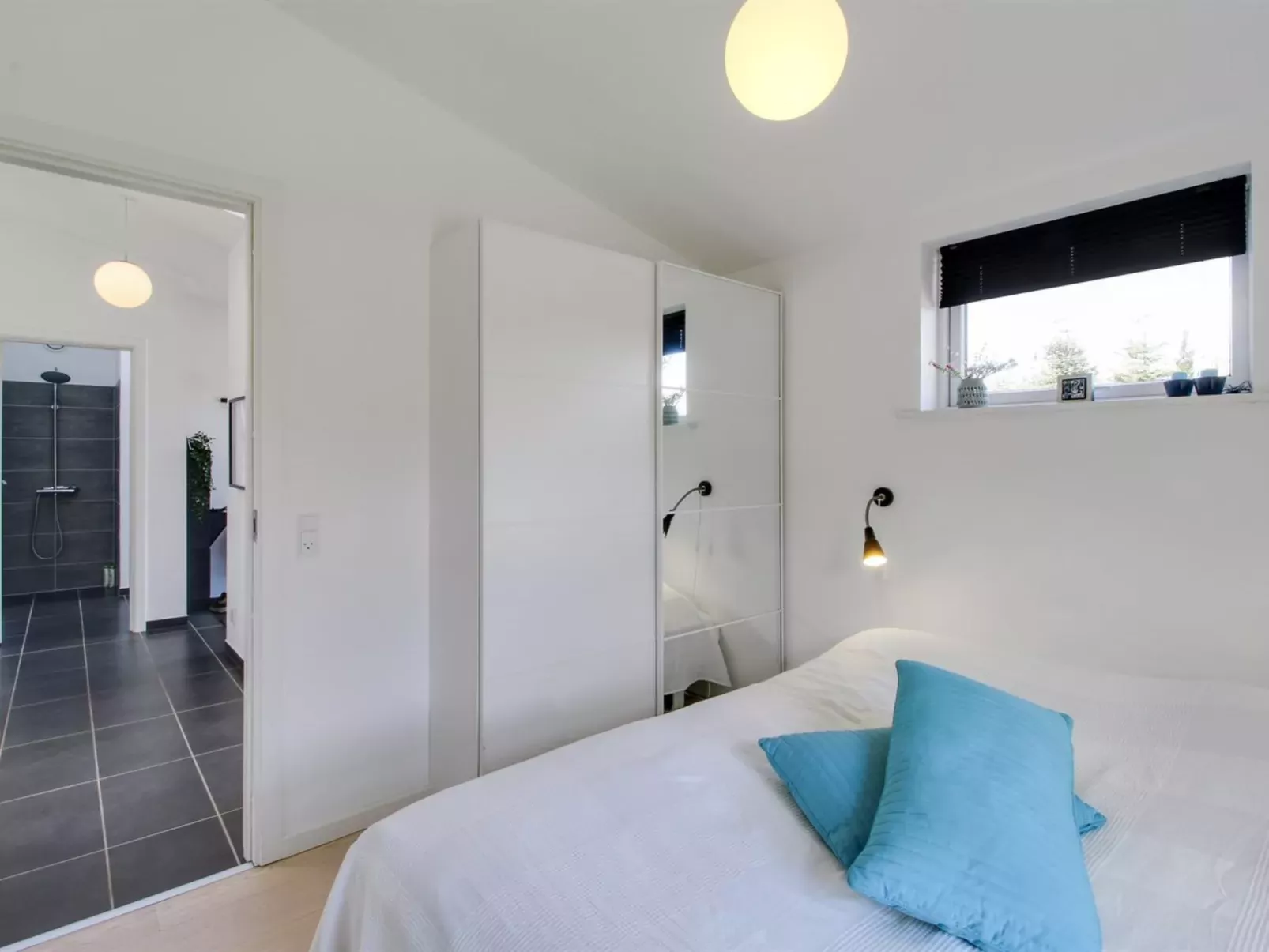 "Todor" - 1.1km from the sea-Binnen