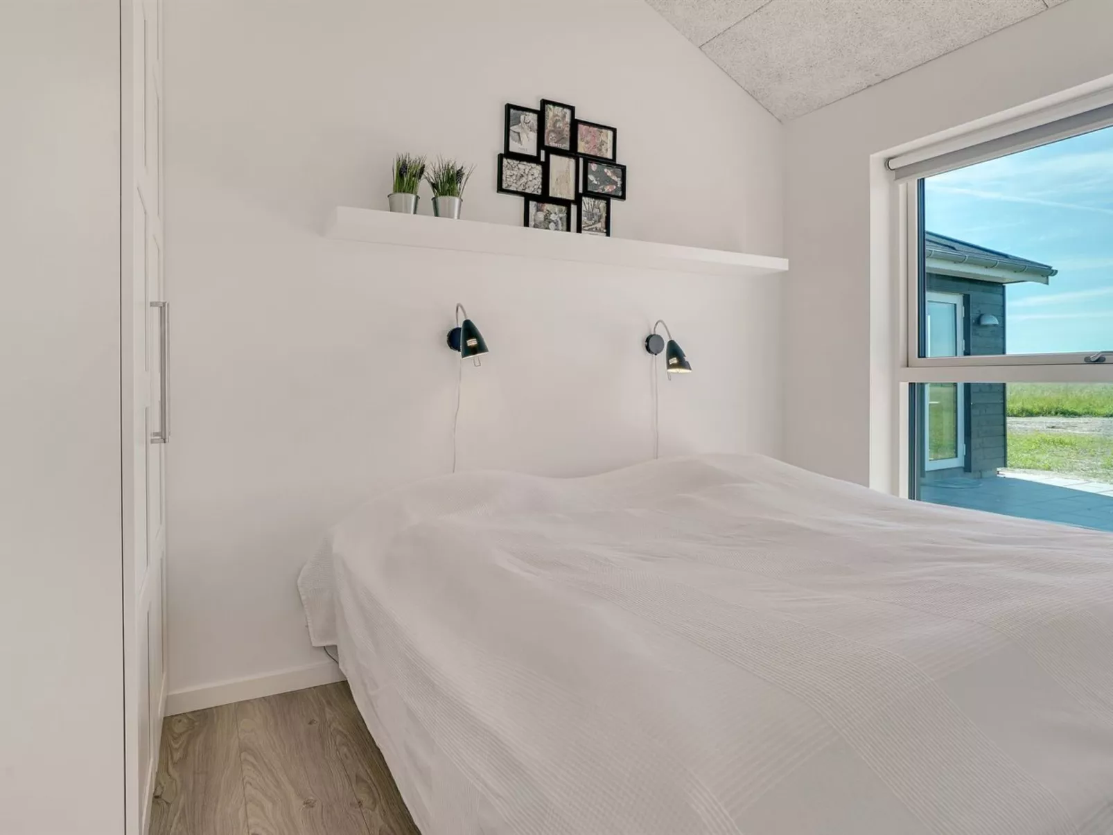 "Kirsi" - 1.6km from the sea-Binnen