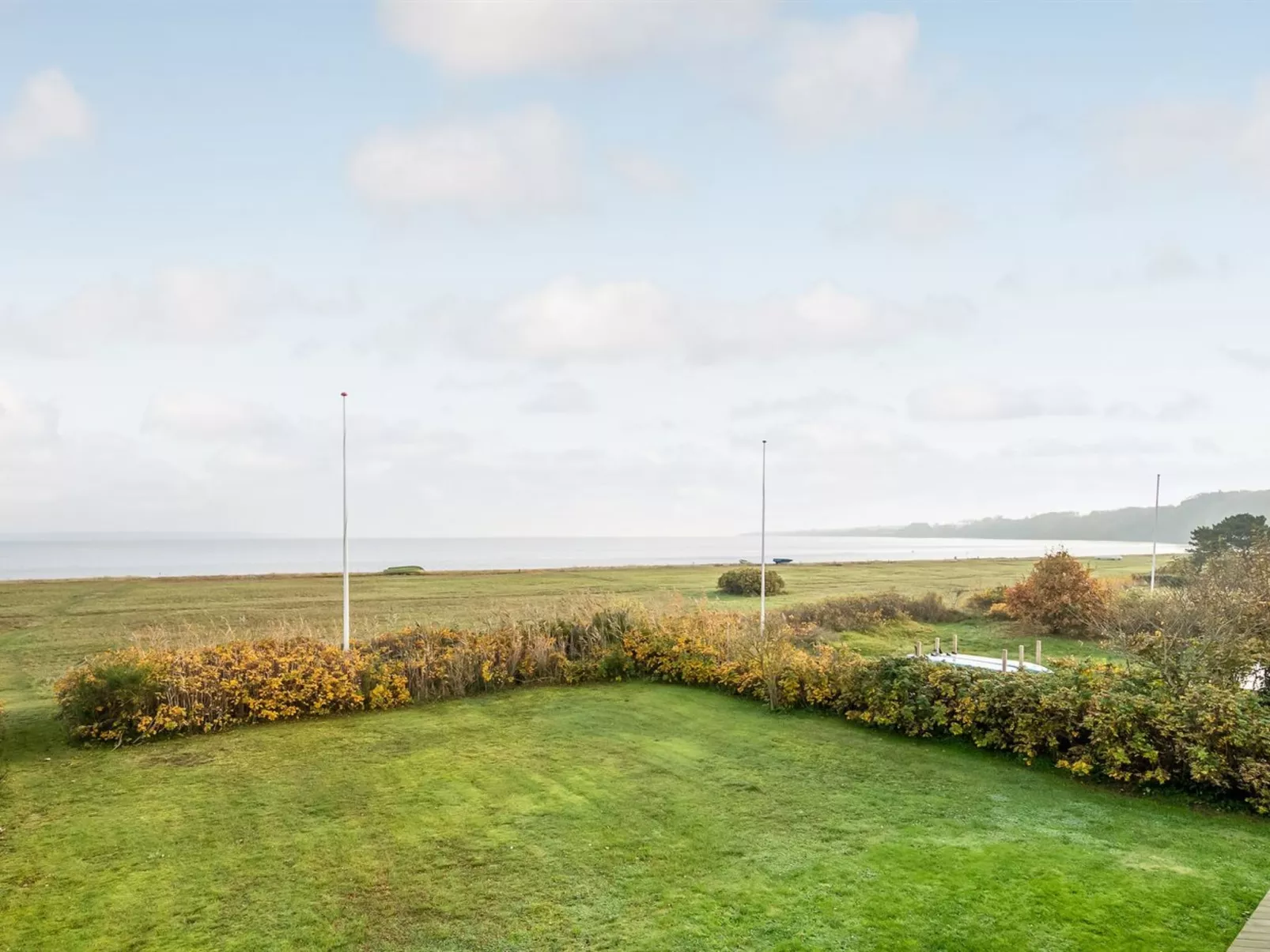 "Duschanka" - 50m to the inlet-Buiten