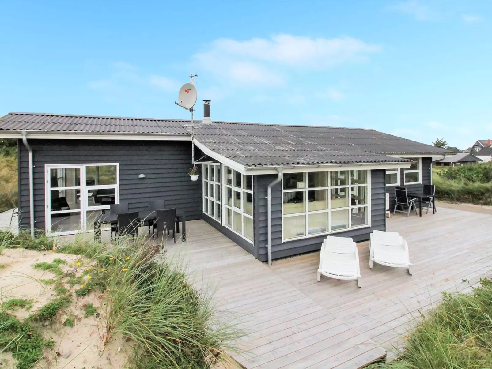 "Ottar" - 400m from the sea
