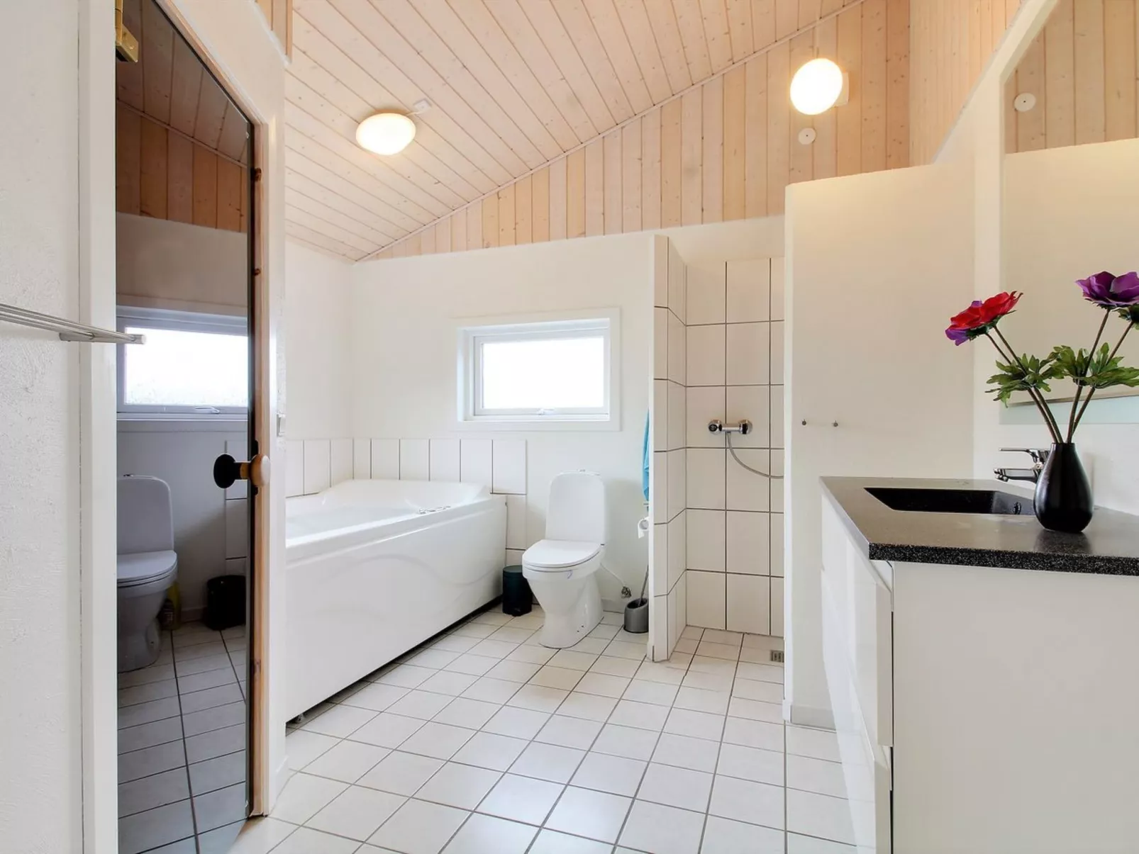 "Ottar" - 400m from the sea-Binnen