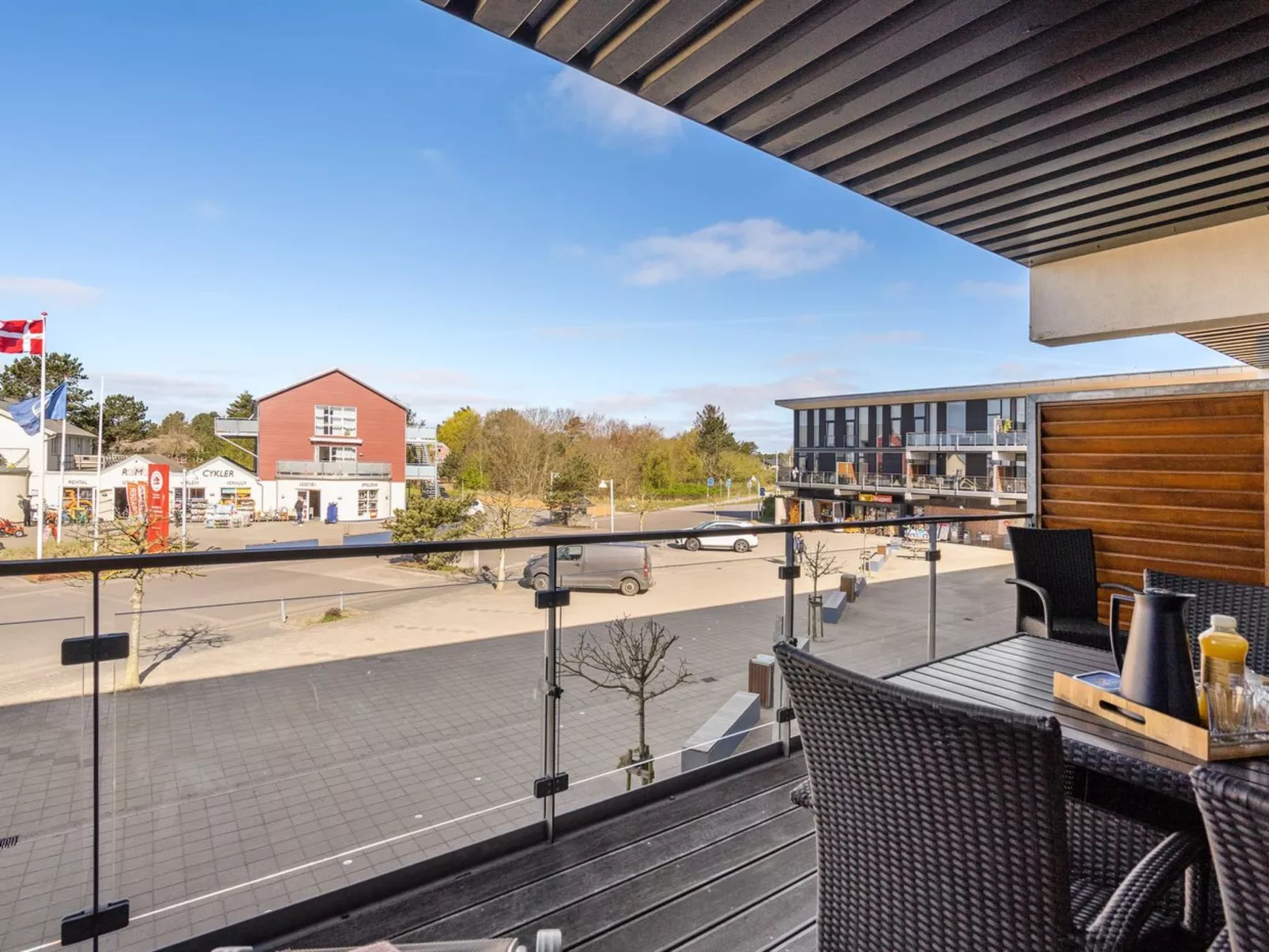 "Jurviis" - 100m from the sea