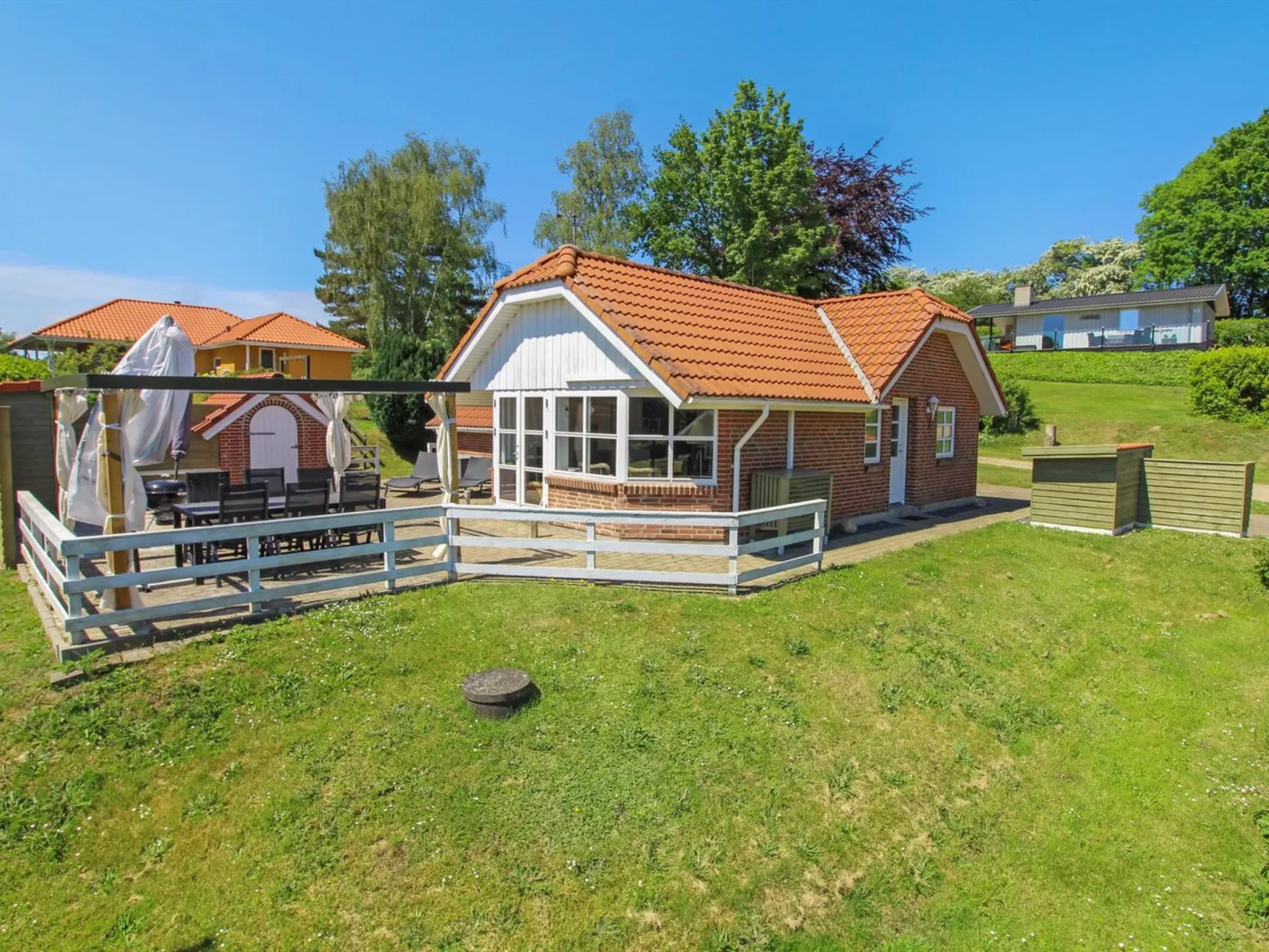 "Berglind" - 850m from the sea