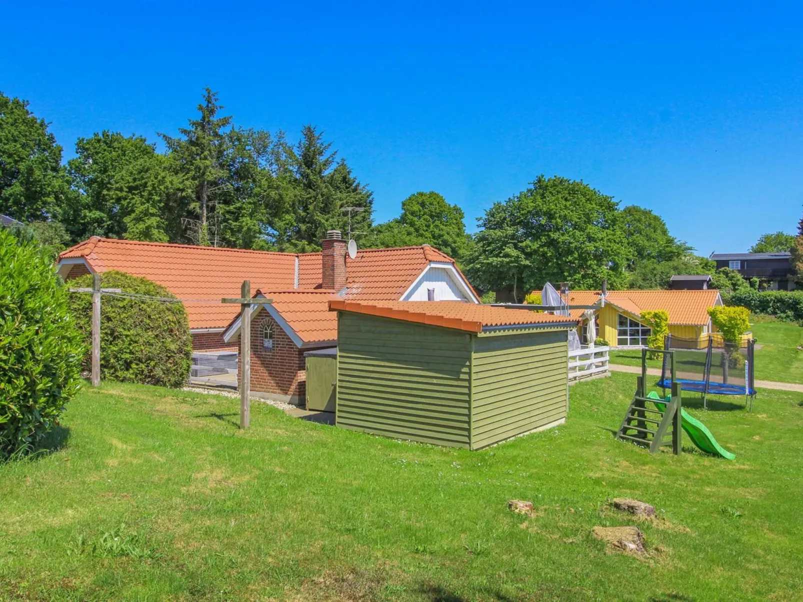 "Berglind" - 850m from the sea-Buiten