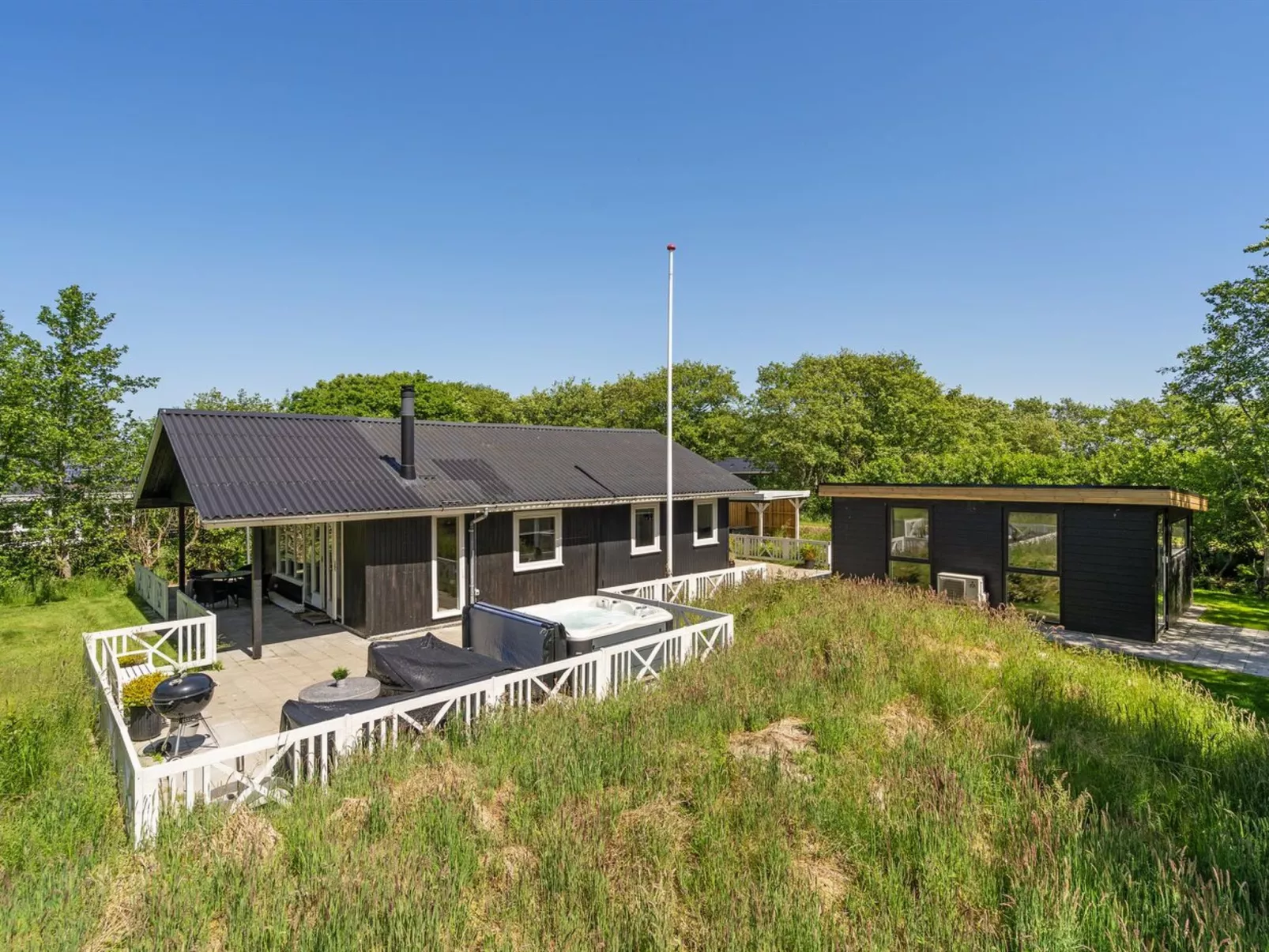 "Maik" - 1.5km from the sea