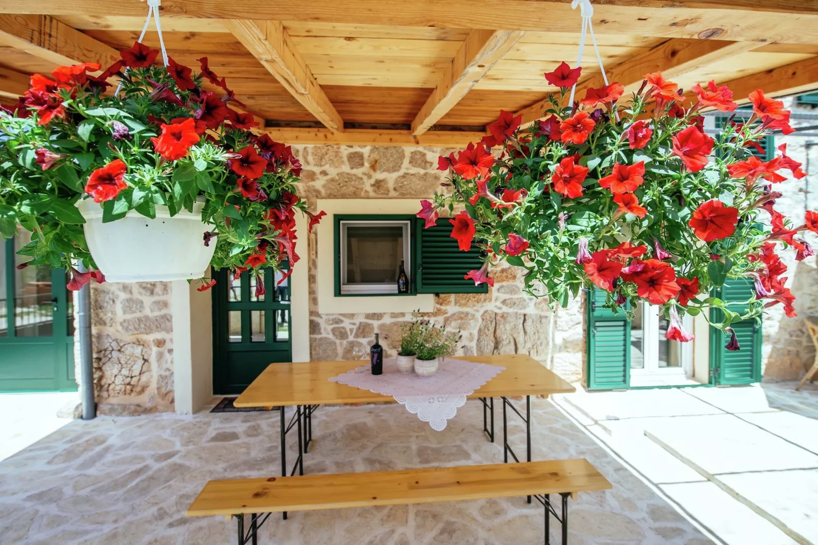 Casa Gracia-Buitenkant zomer
