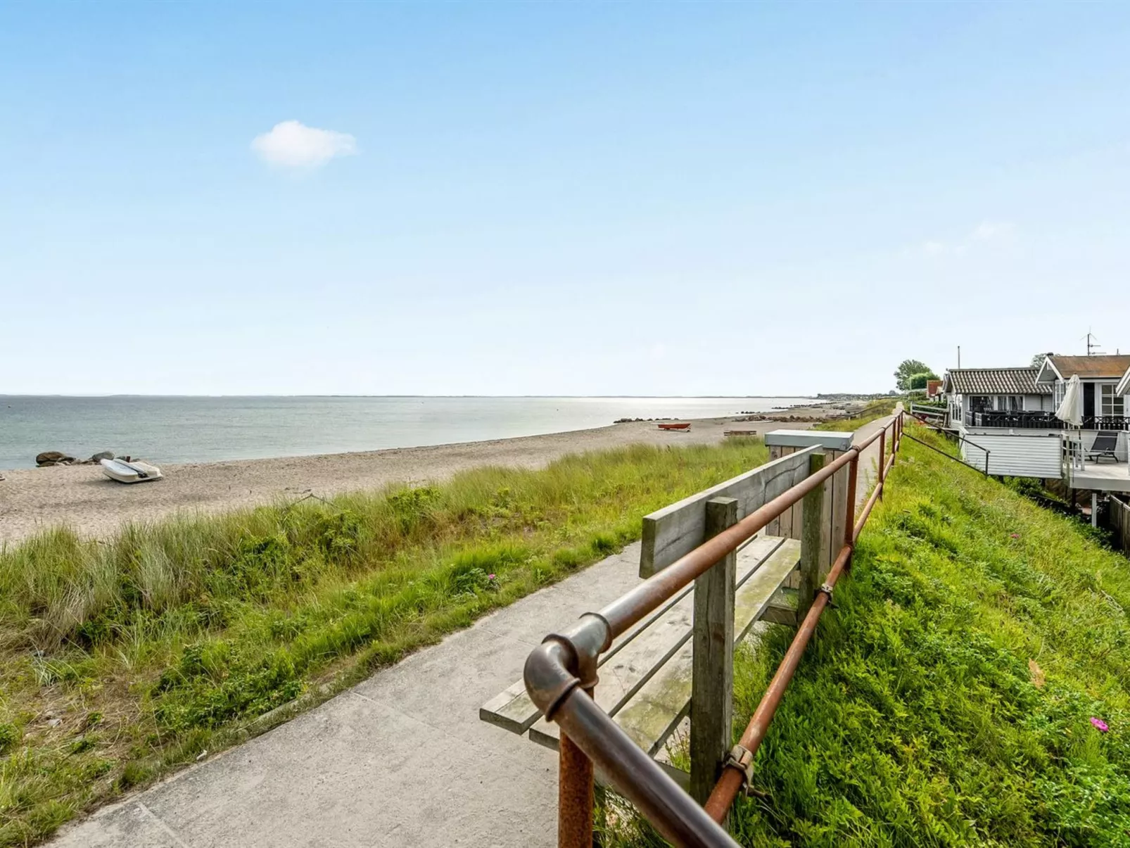 "Neea" - 40m from the sea-Buiten