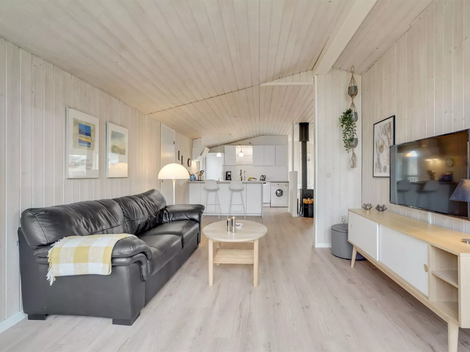 "Julan" - 600m from the sea-Binnen