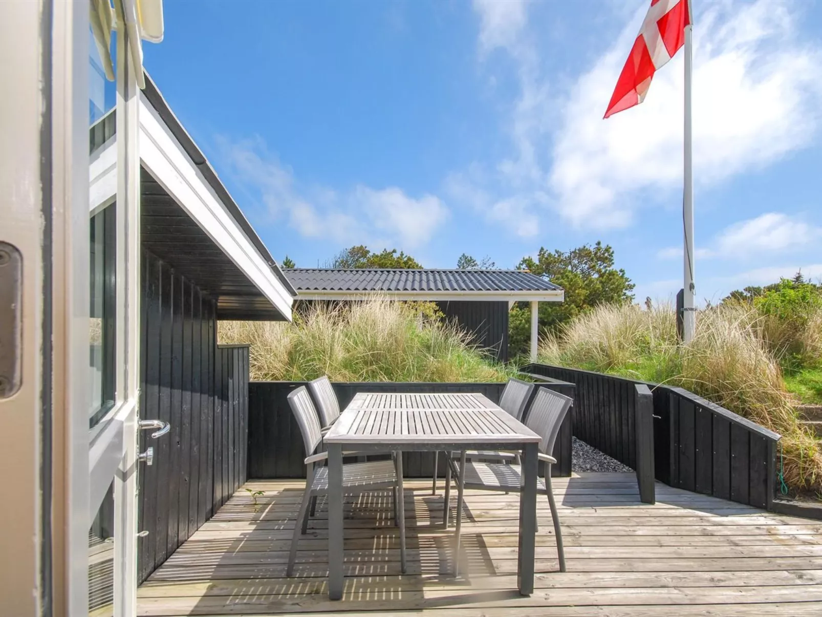 "Julan" - 600m from the sea-Binnen