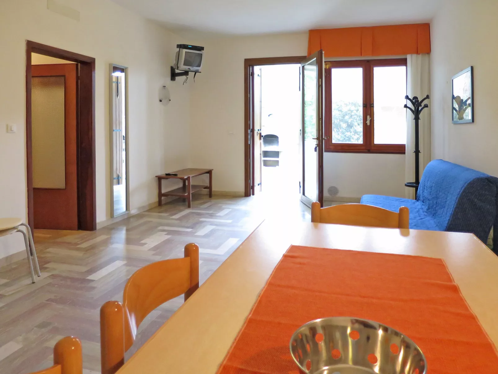 Villa Lucina-Binnen