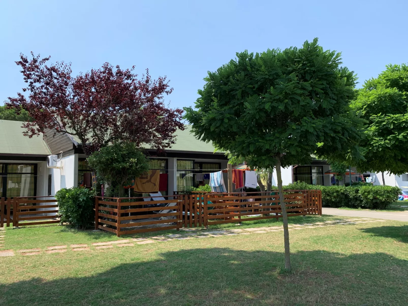 Dog's Bungalow-Buiten