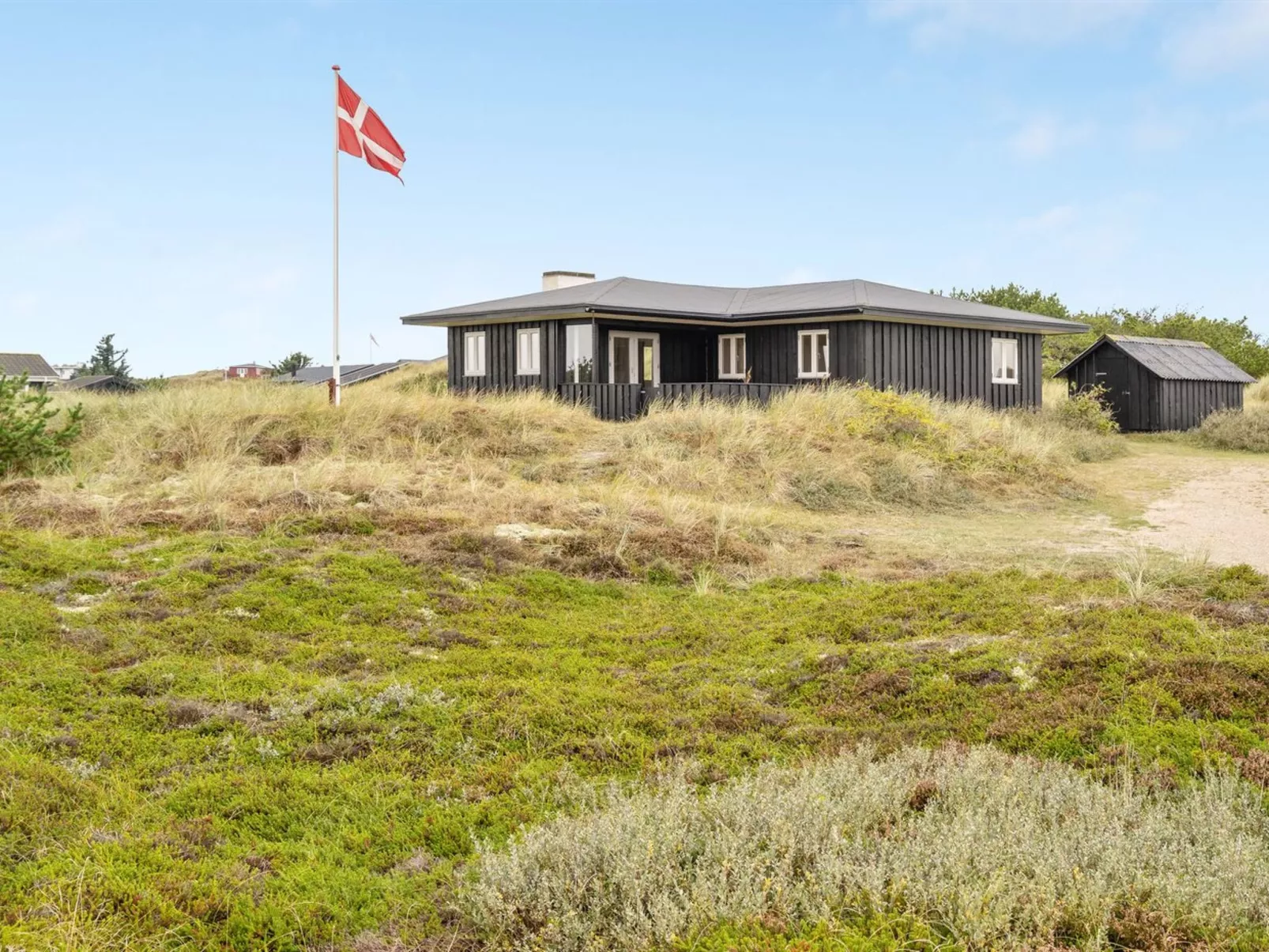 "Iken" - 500m from the sea-Buiten