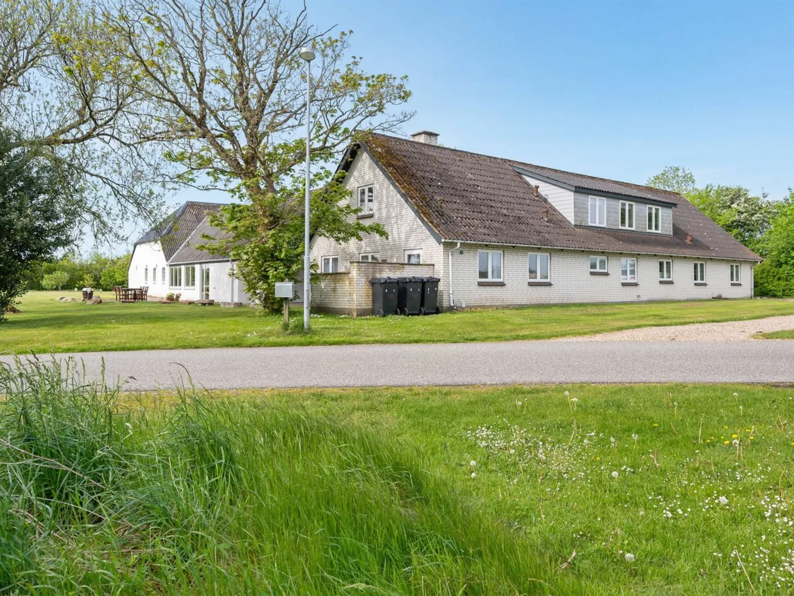 "Kara" - 100m to the inlet-Buiten