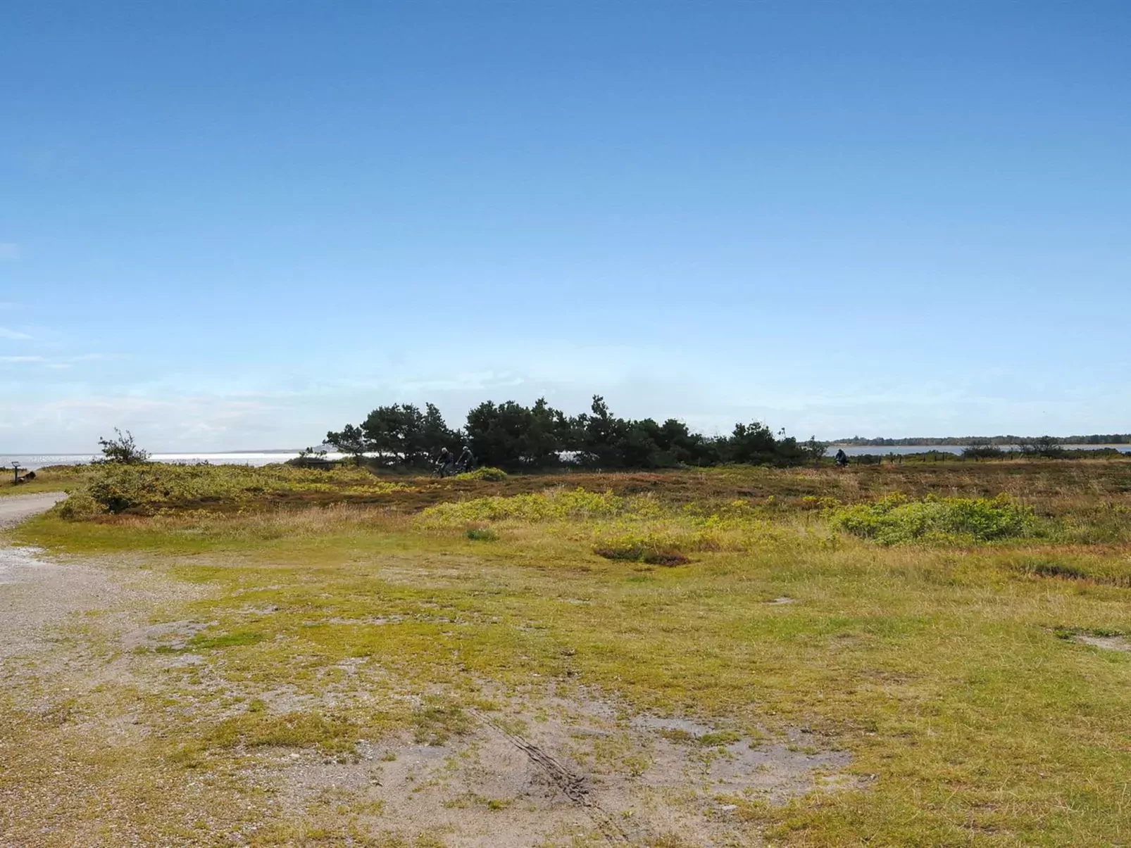 "Kara" - 100m to the inlet-Buiten