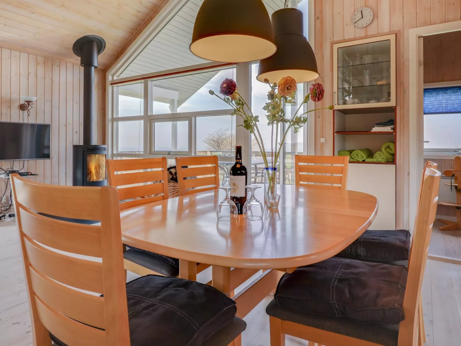 "Paaske" - 350m from the sea-Binnen