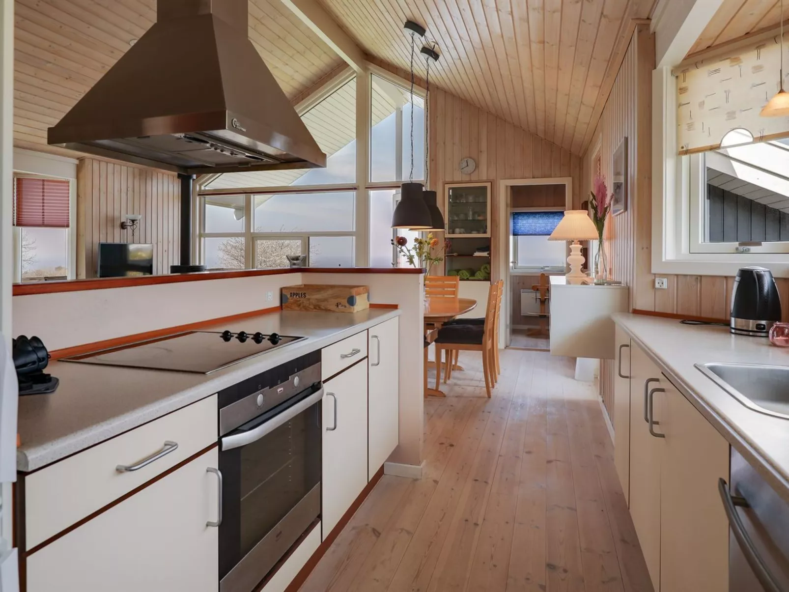 "Paaske" - 350m from the sea-Binnen