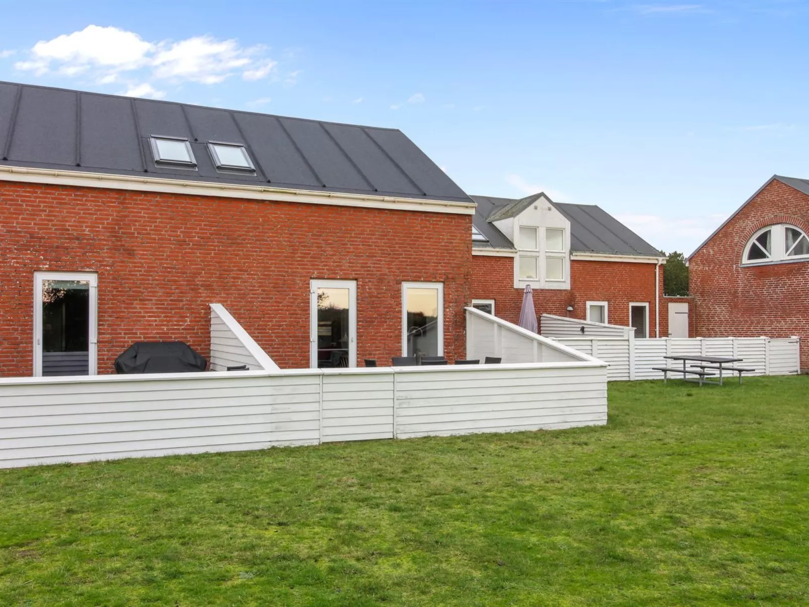 "Faidra" - 2.5km from the sea-Binnen