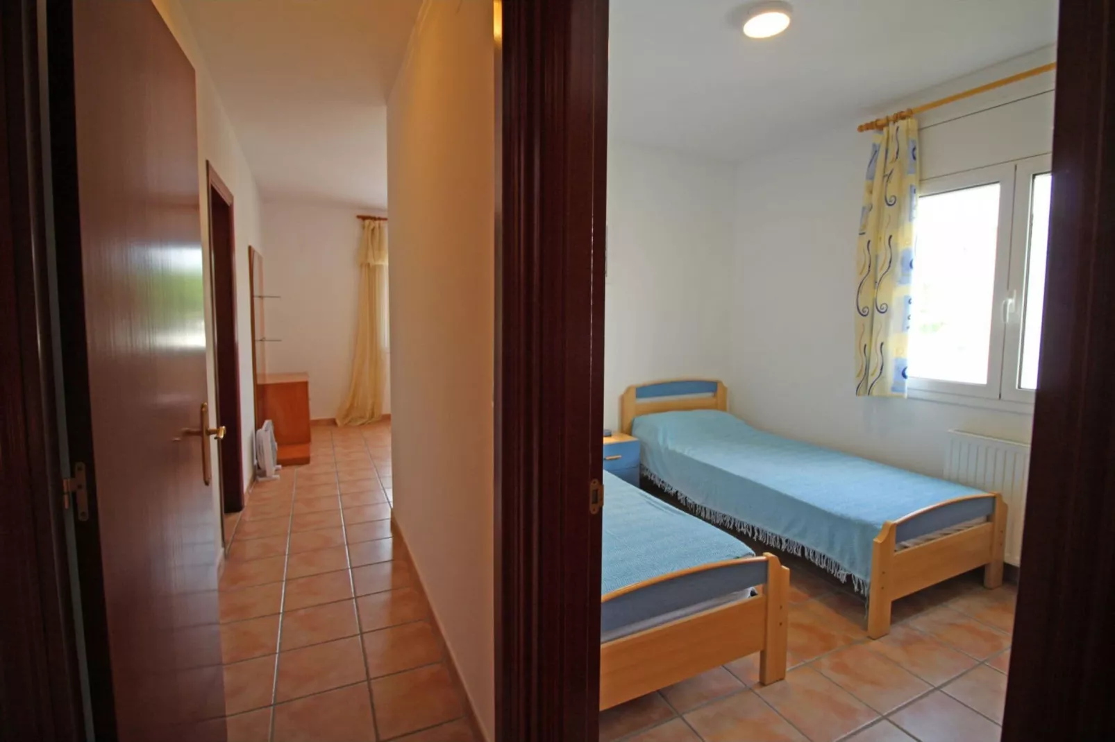 Modern vakantiehuis met privé zwembad in Empuriabrava, Spanje-Slaapkamer