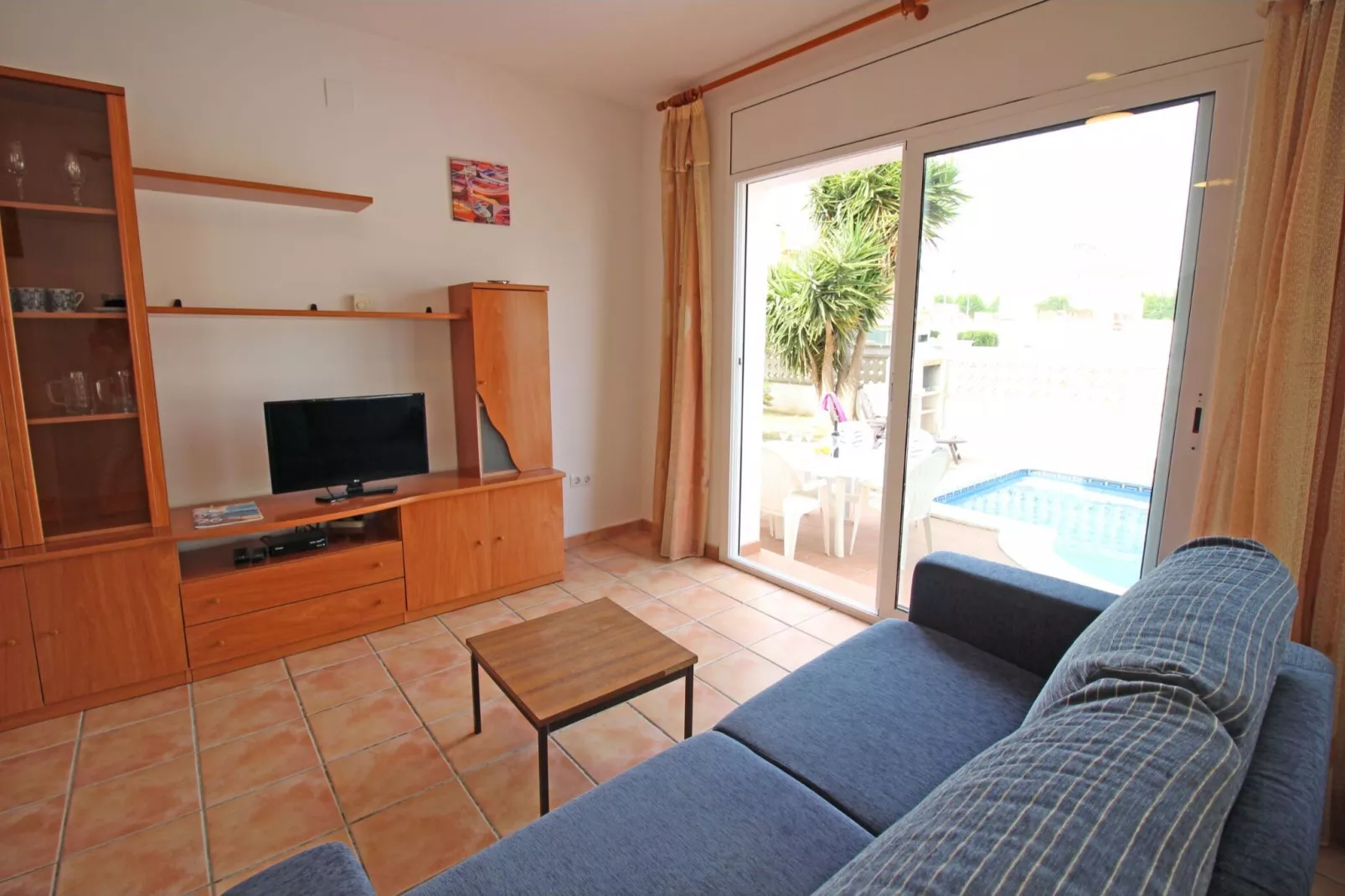 Modern vakantiehuis met privé zwembad in Empuriabrava, Spanje-Woonkamer