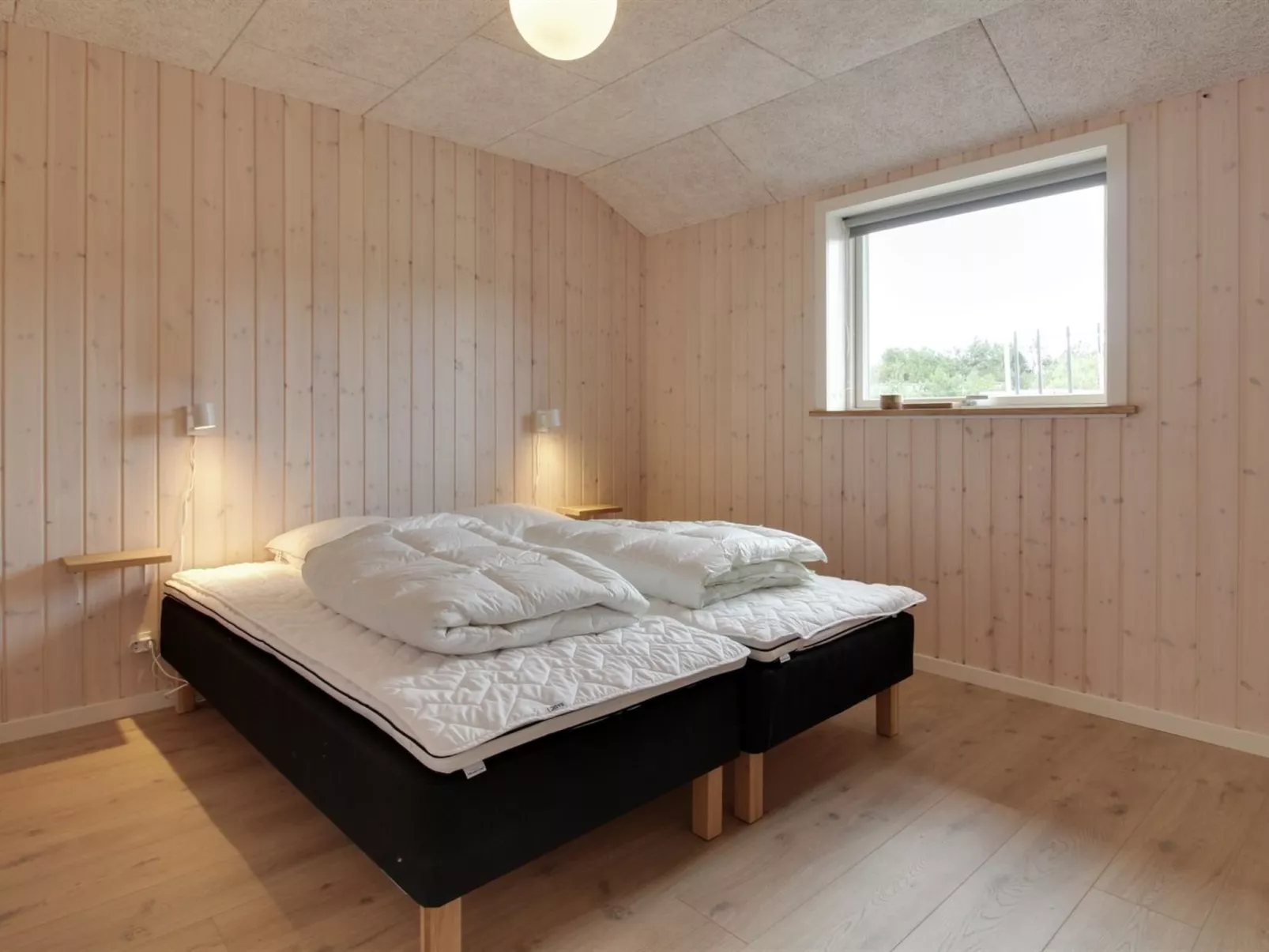 "Anuk" - 2.3km from the sea-Binnen