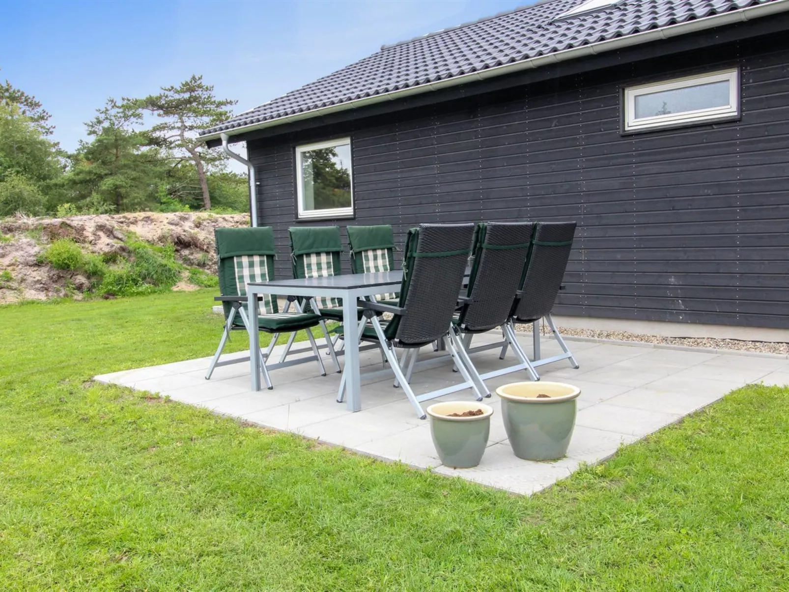"Anuk" - 2.3km from the sea-Binnen