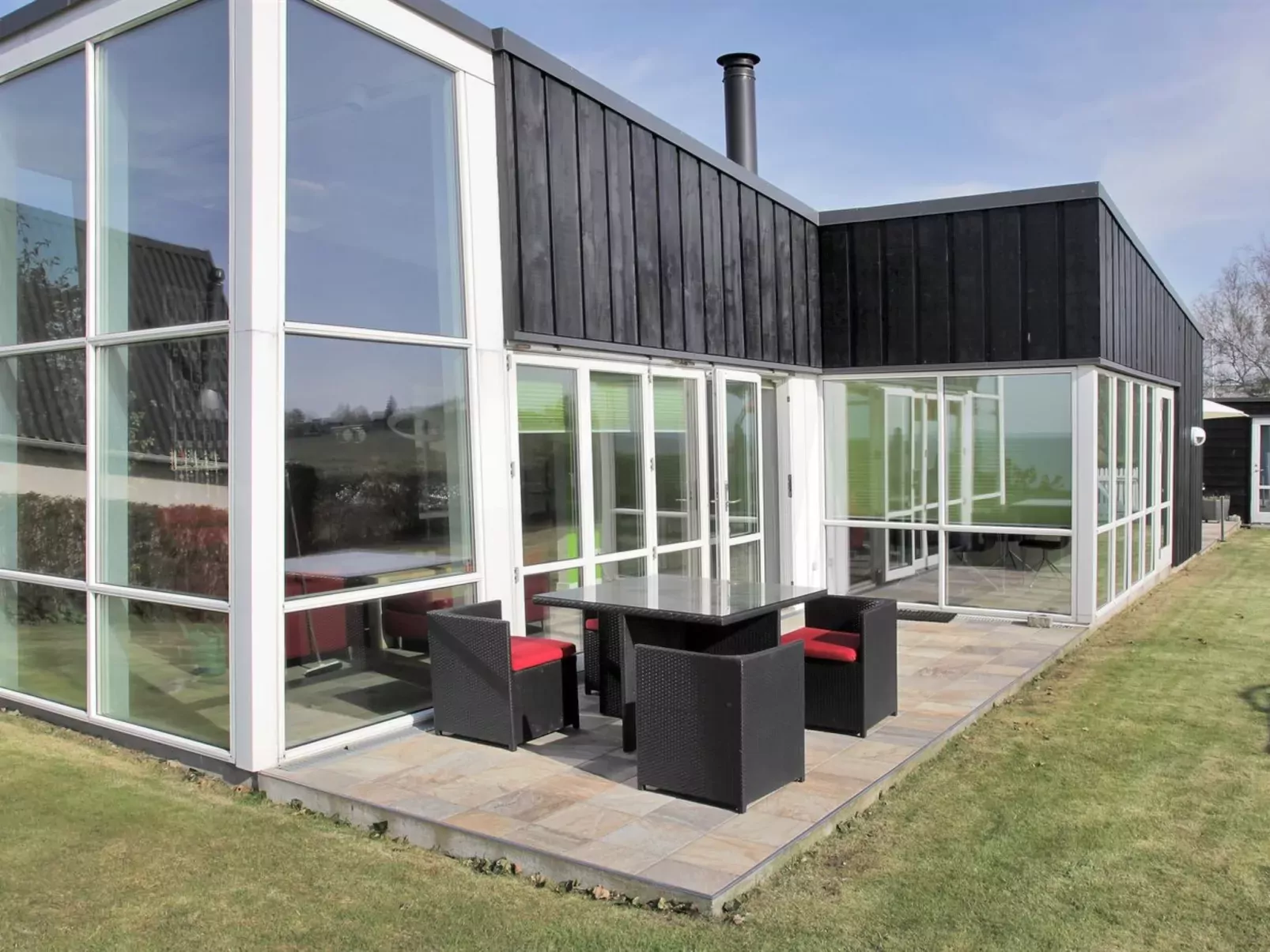"Amia" - 20m from the sea-Buiten