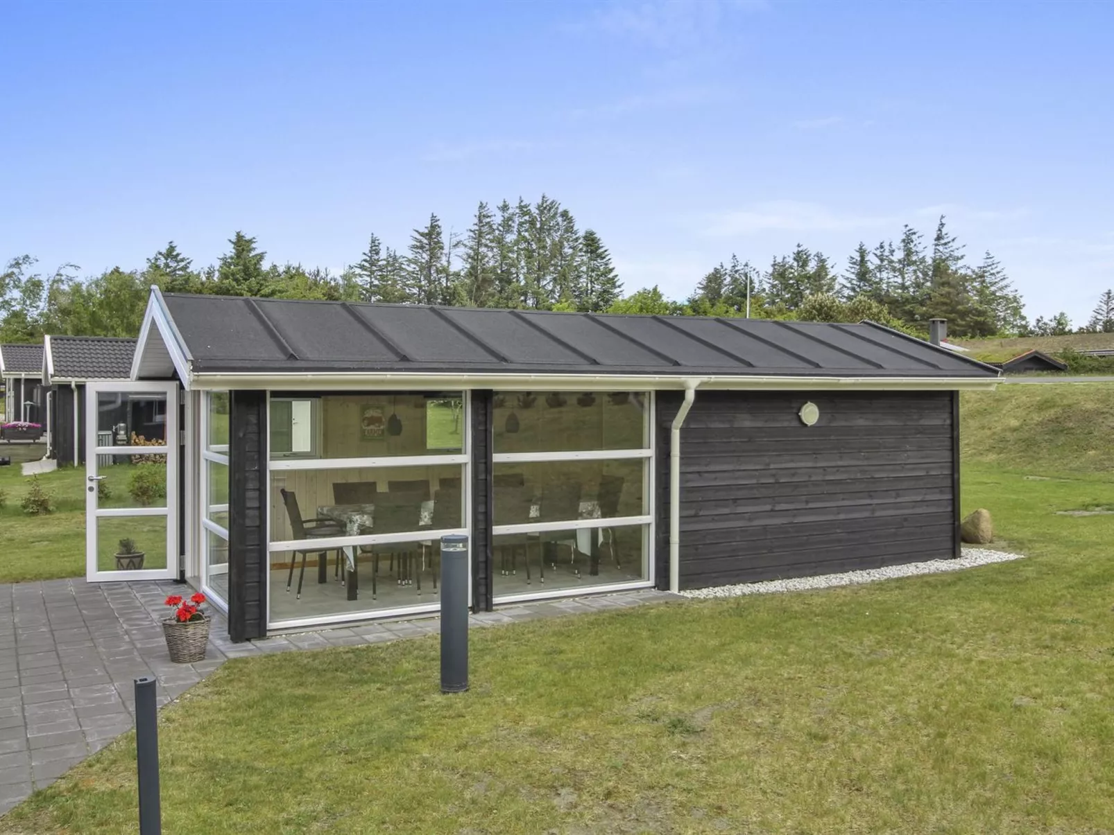 "Vojdan" - 2km from the sea-Buiten