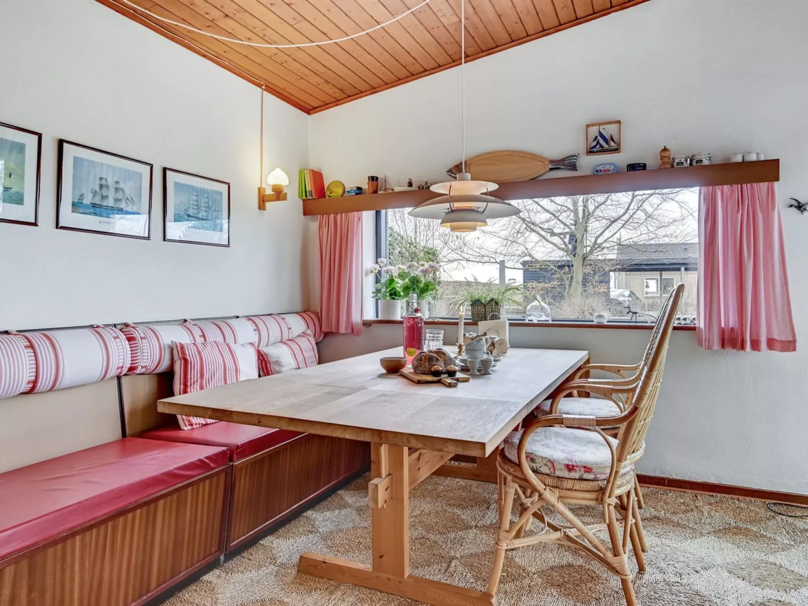 "Lavrens" - 200m from the sea-Binnen