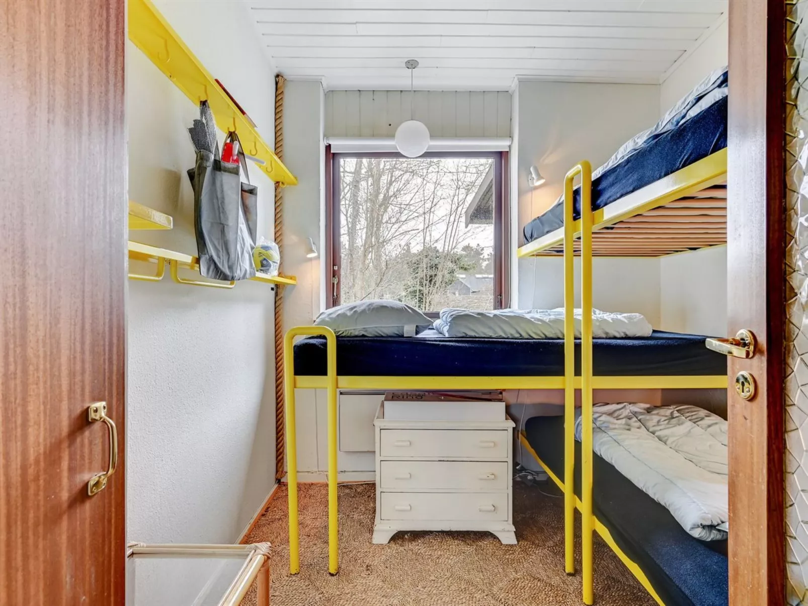 "Lavrens" - 200m from the sea-Binnen
