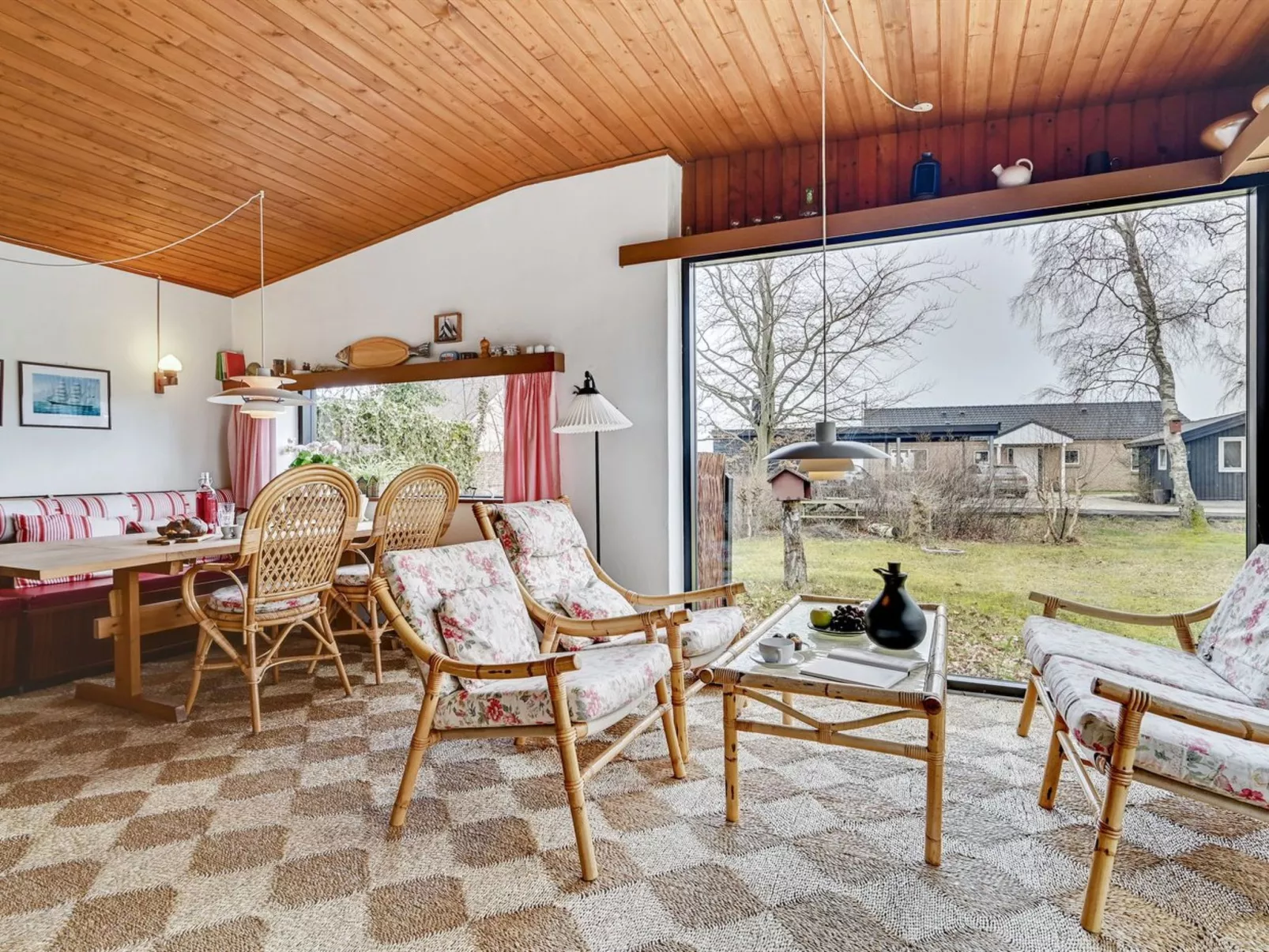 "Lavrens" - 200m from the sea-Binnen