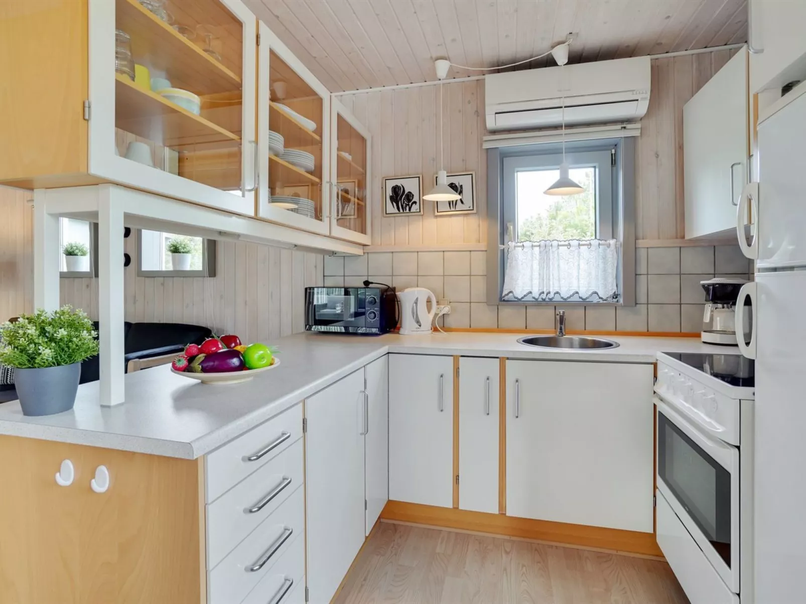 "Lippi" - 2.3km from the sea-Binnen