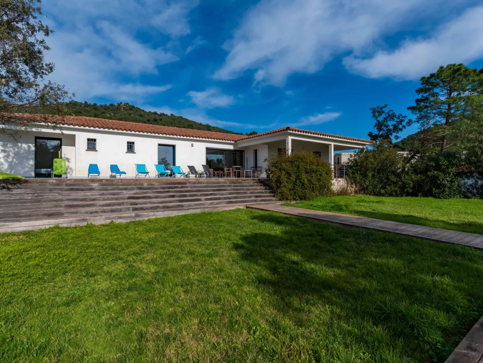 Villa Fautea-Buiten