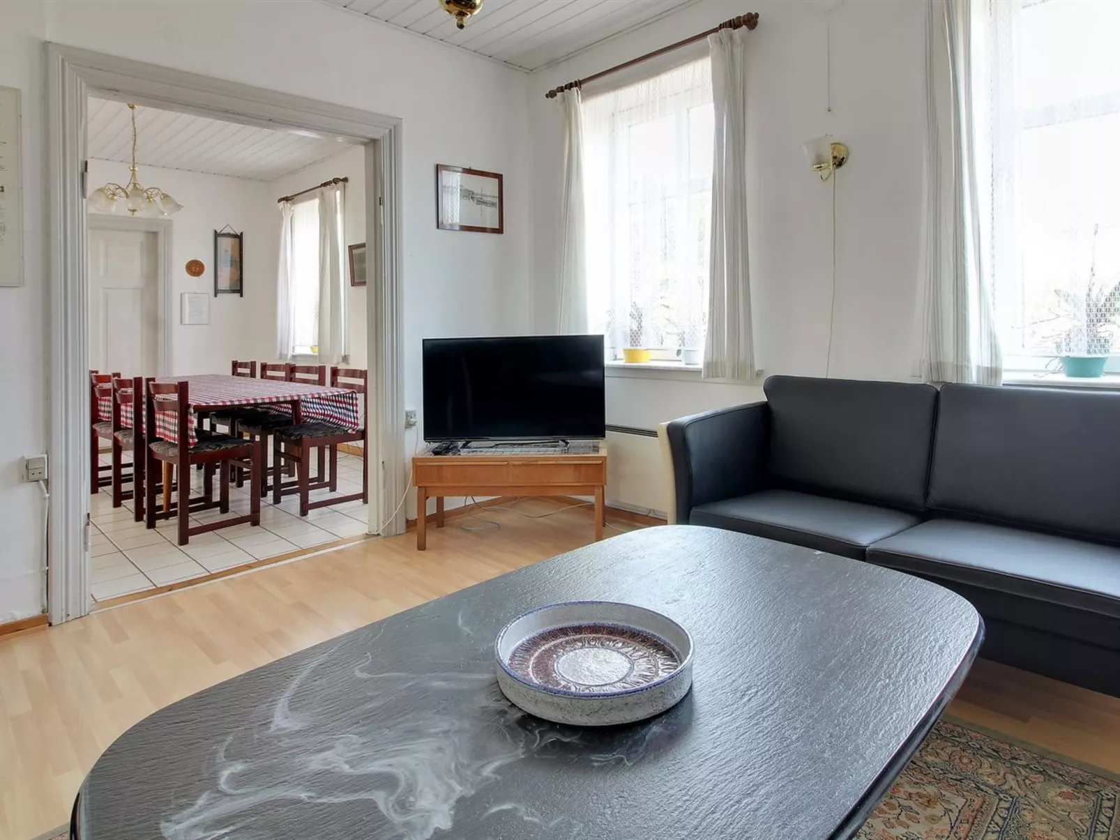 "Veli" - 1.7km from the sea-Binnen