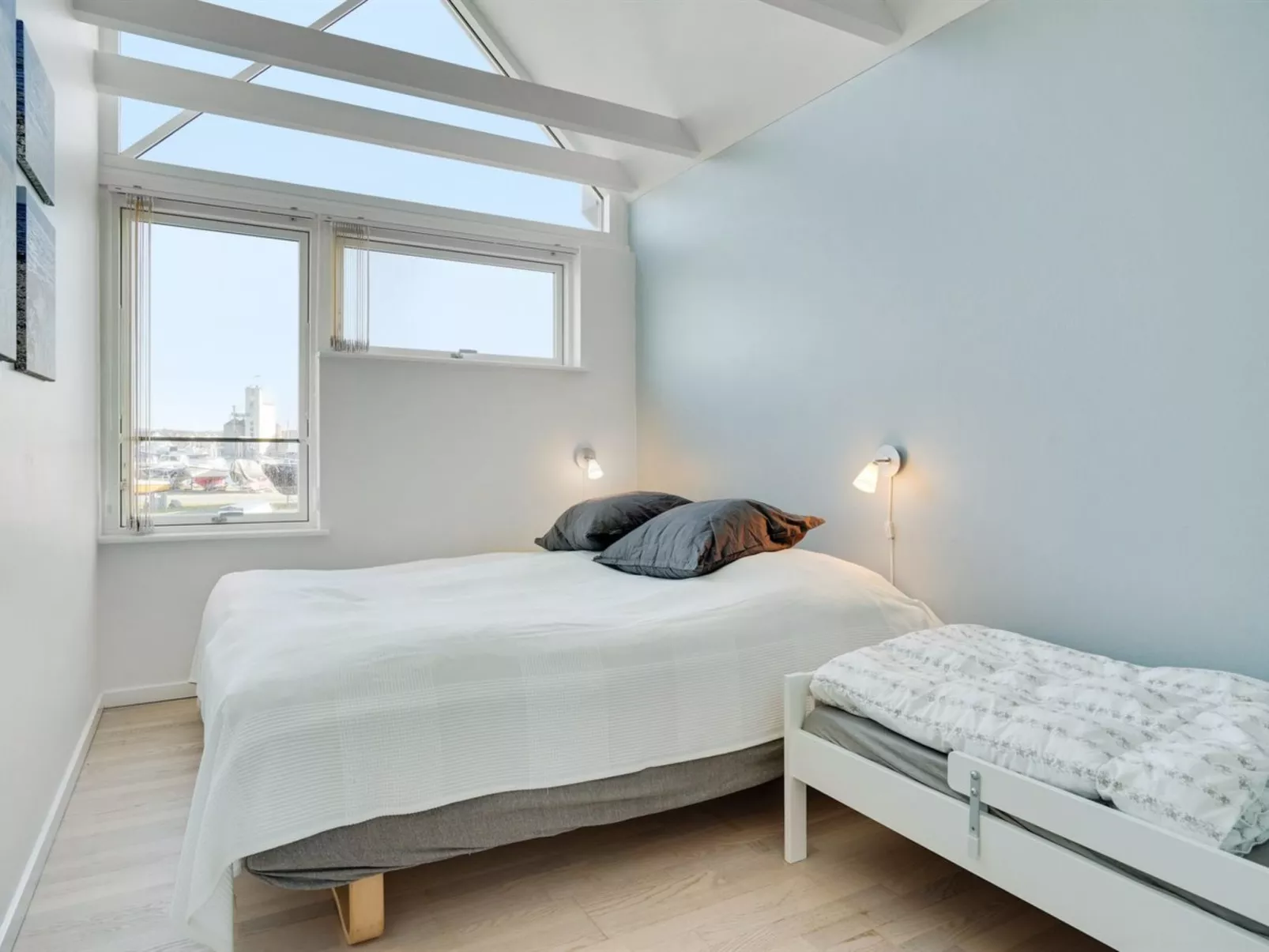 "Lucjan" - 50m from the sea-Binnen