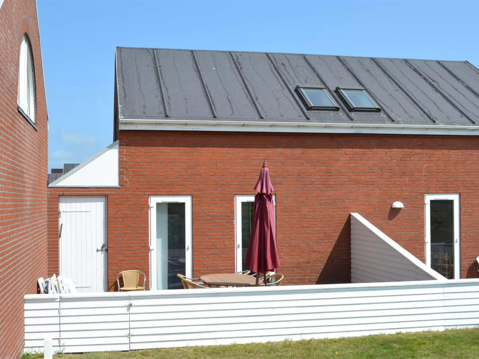 "Svava" - 2.3km from the sea-Buiten