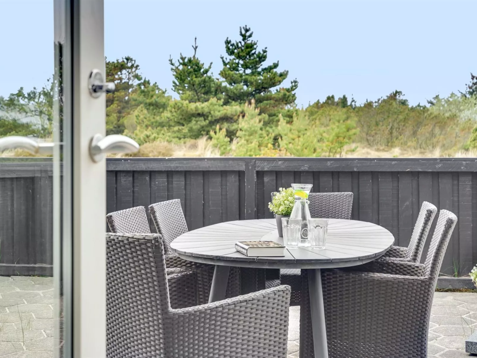 "Vladan" - 1.6km from the sea-Buiten