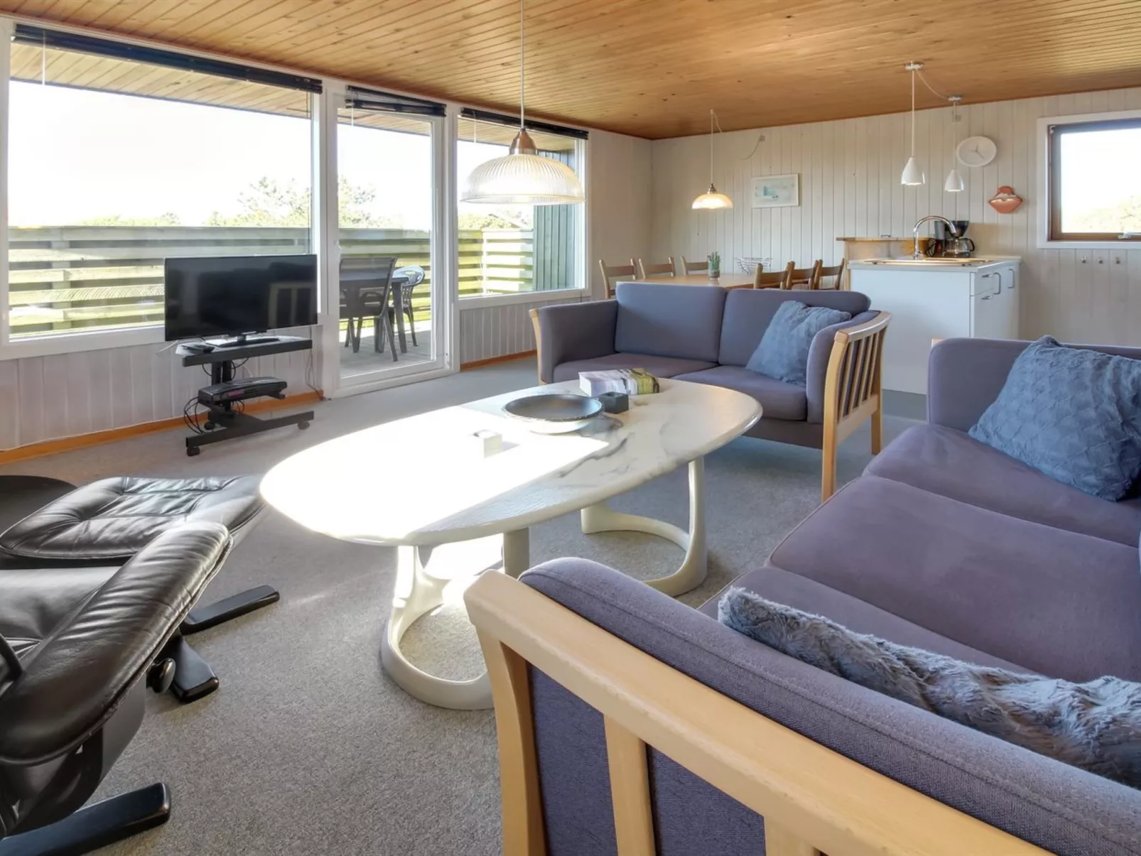 "Sara" - 2.5km from the sea-Binnen