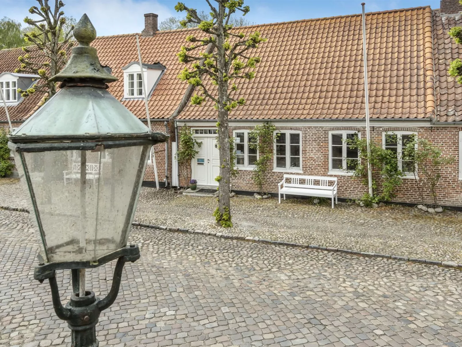 "Ajna" - 9.8km from the sea
