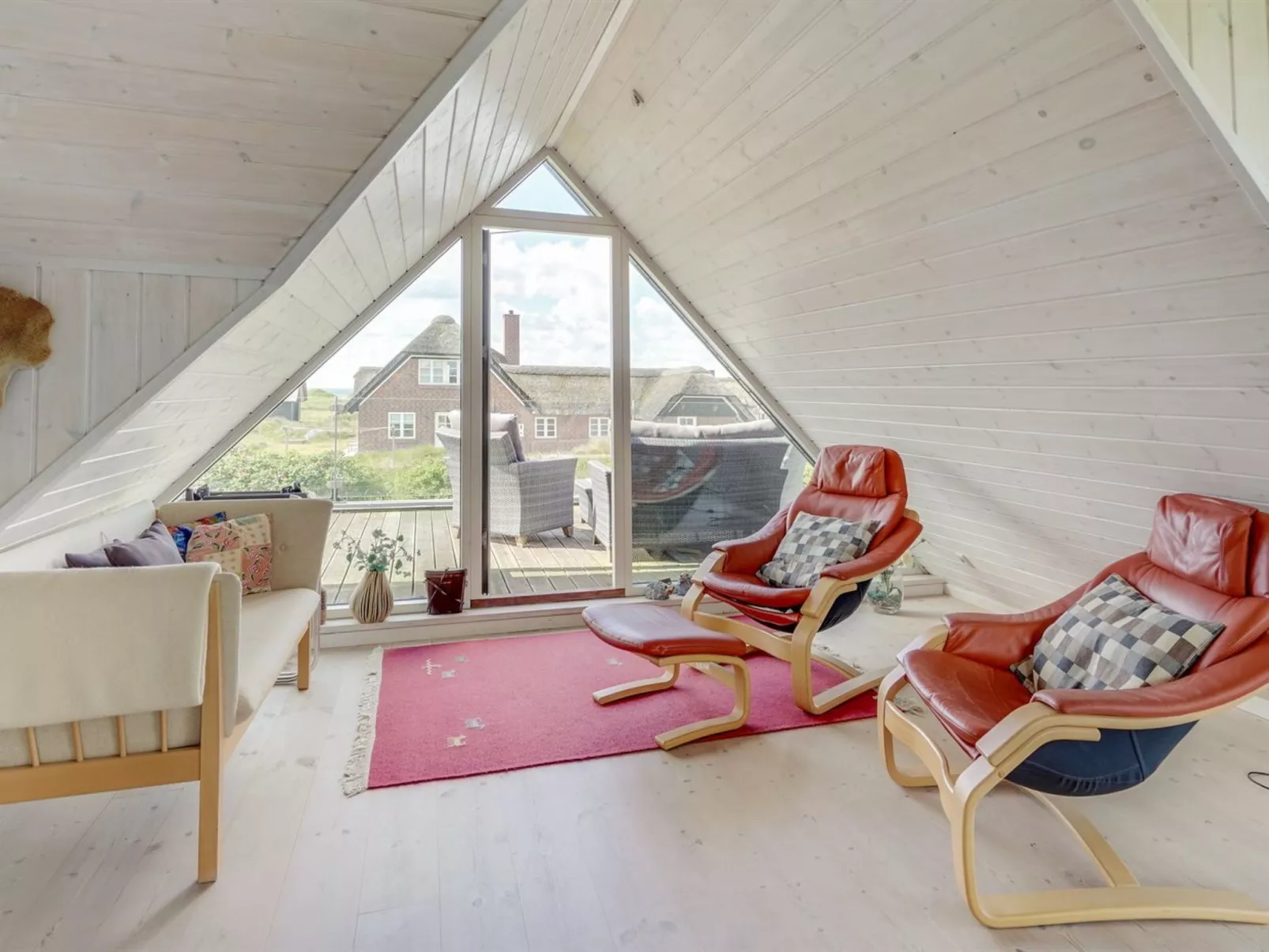 "Svende" - 100m from the sea-Binnen